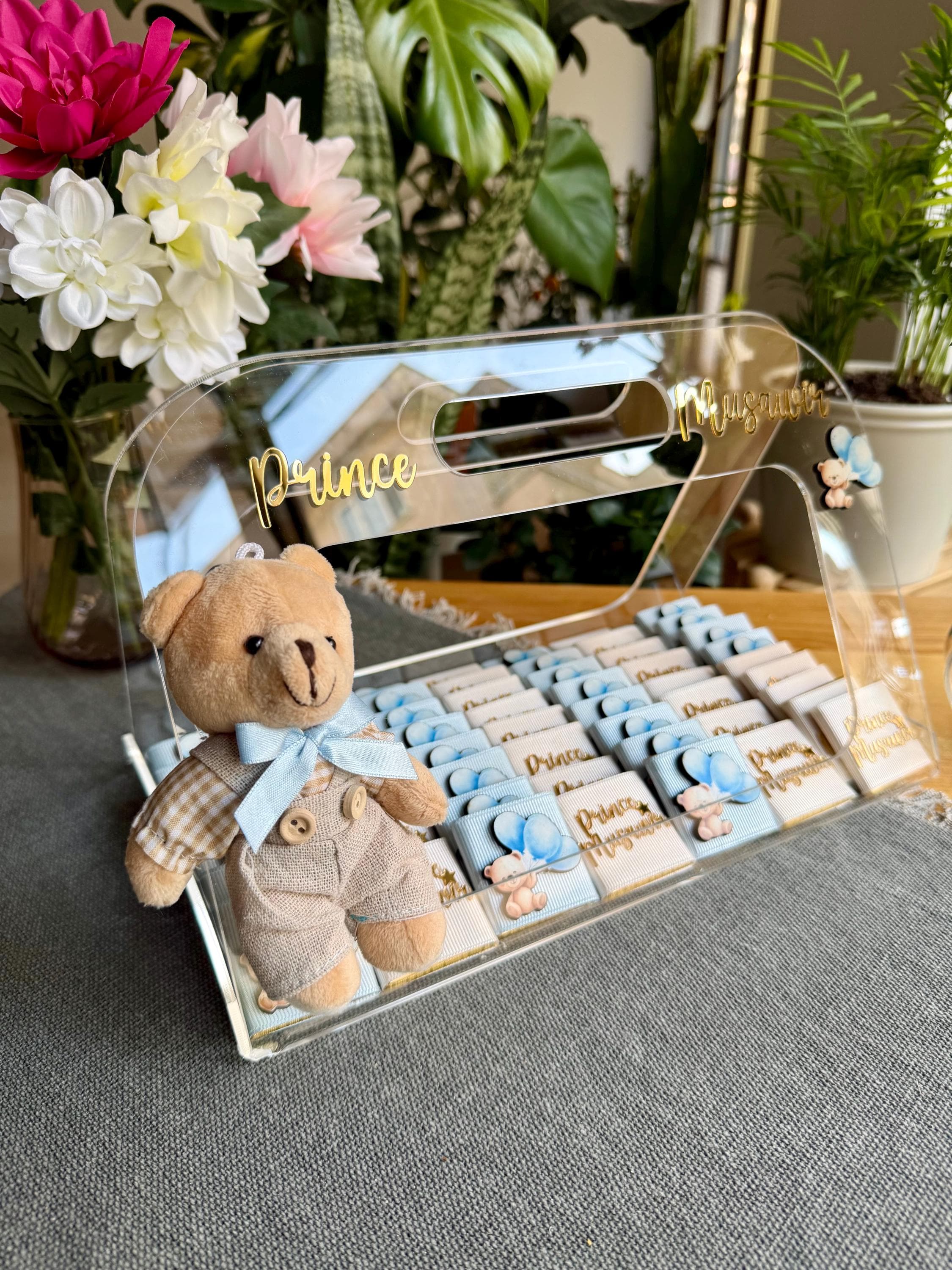 Personalized Teddy Bear Chocolate Favors: Baby Shower gift, Baptism chocolate box