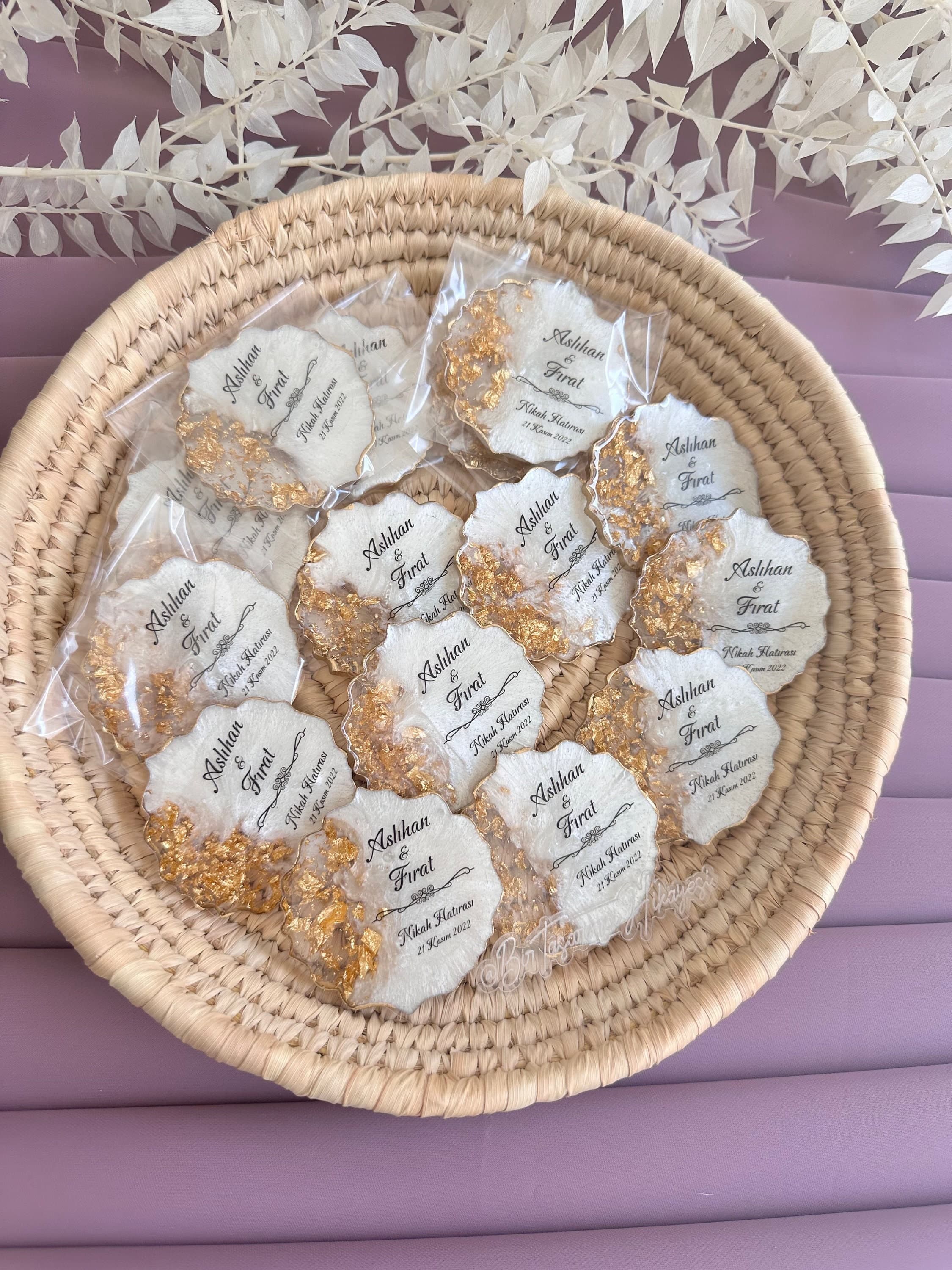 Personalized Wedding Magnet Favors: Gold Epoxy, Natural Stone