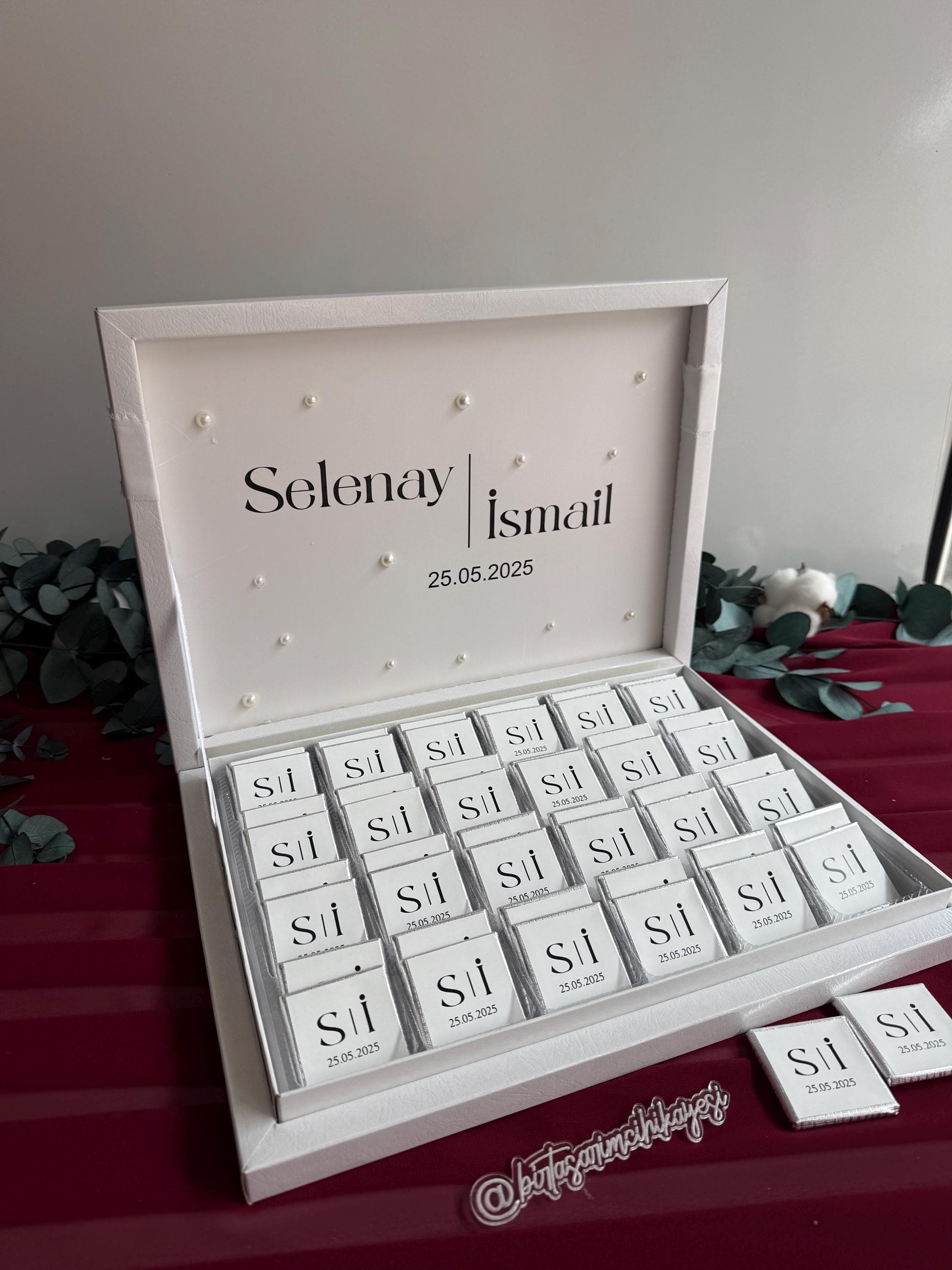 Personalized Pearl Engagement Chocolates: Wedding Party Favors