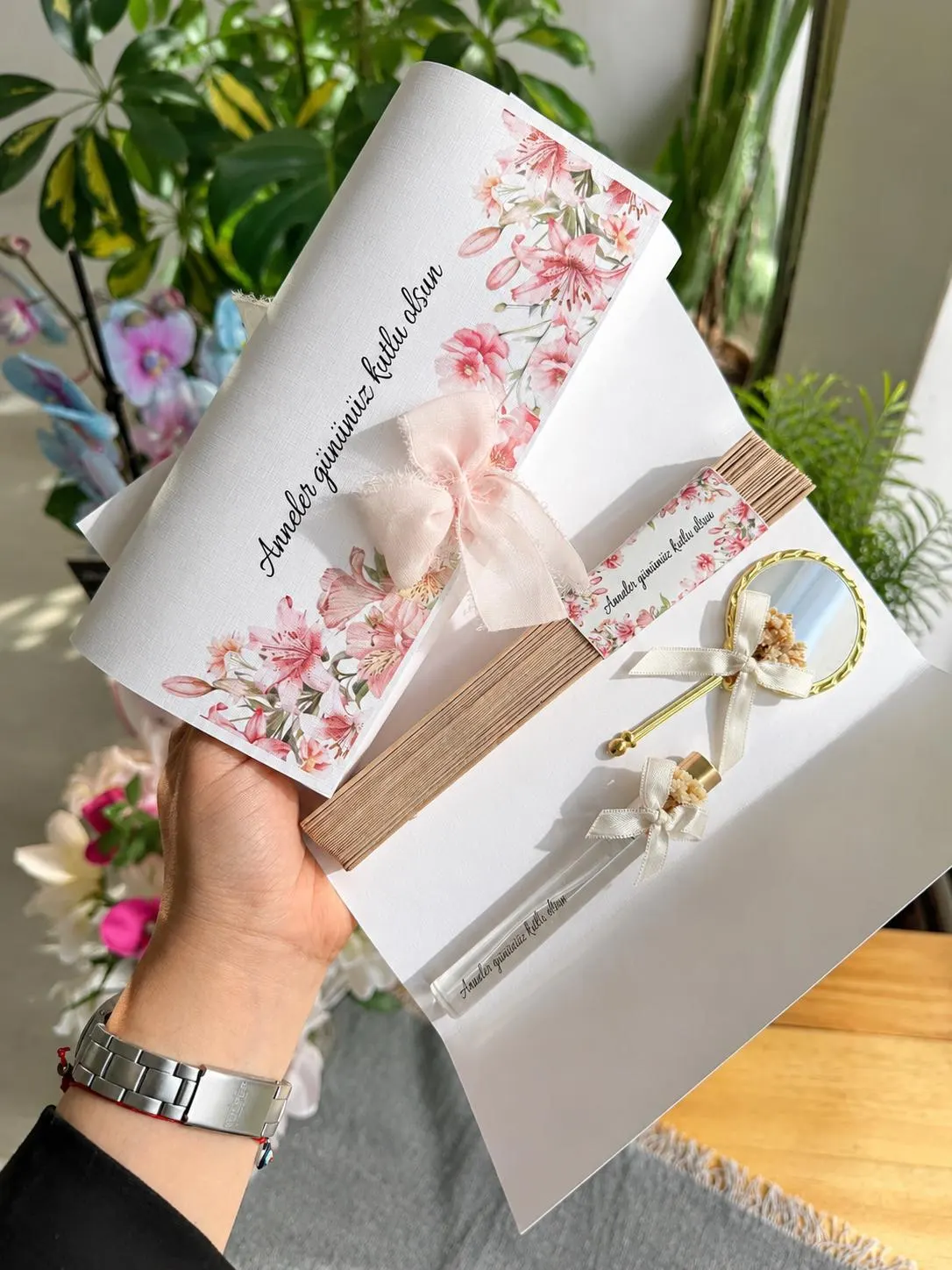 Personalized wedding gift set: Bridal party and summer wedding