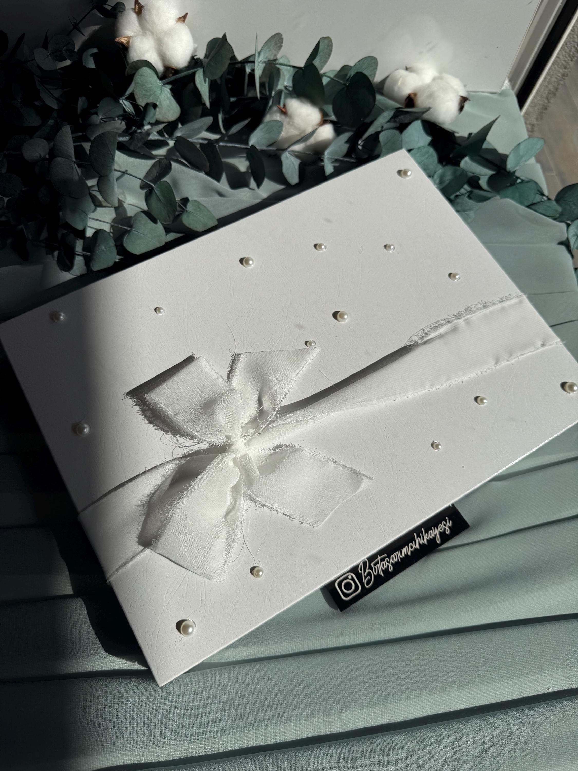 Personalized Pearl Engagement Chocolates: Wedding Party Favors - image 4