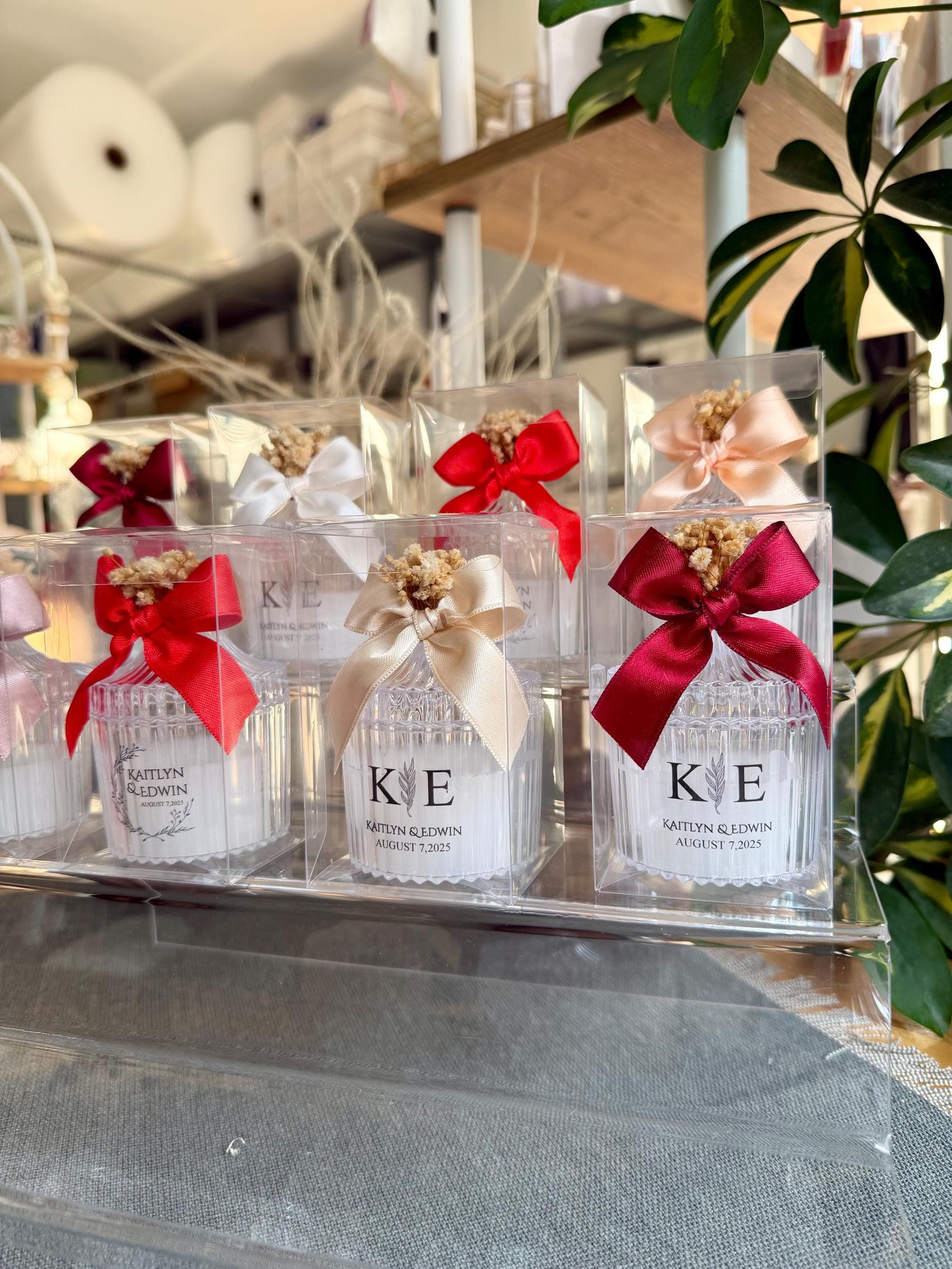 Personalized candles for weddings and engagement parties: Elegant Candle favors, Luxury Candle Gift