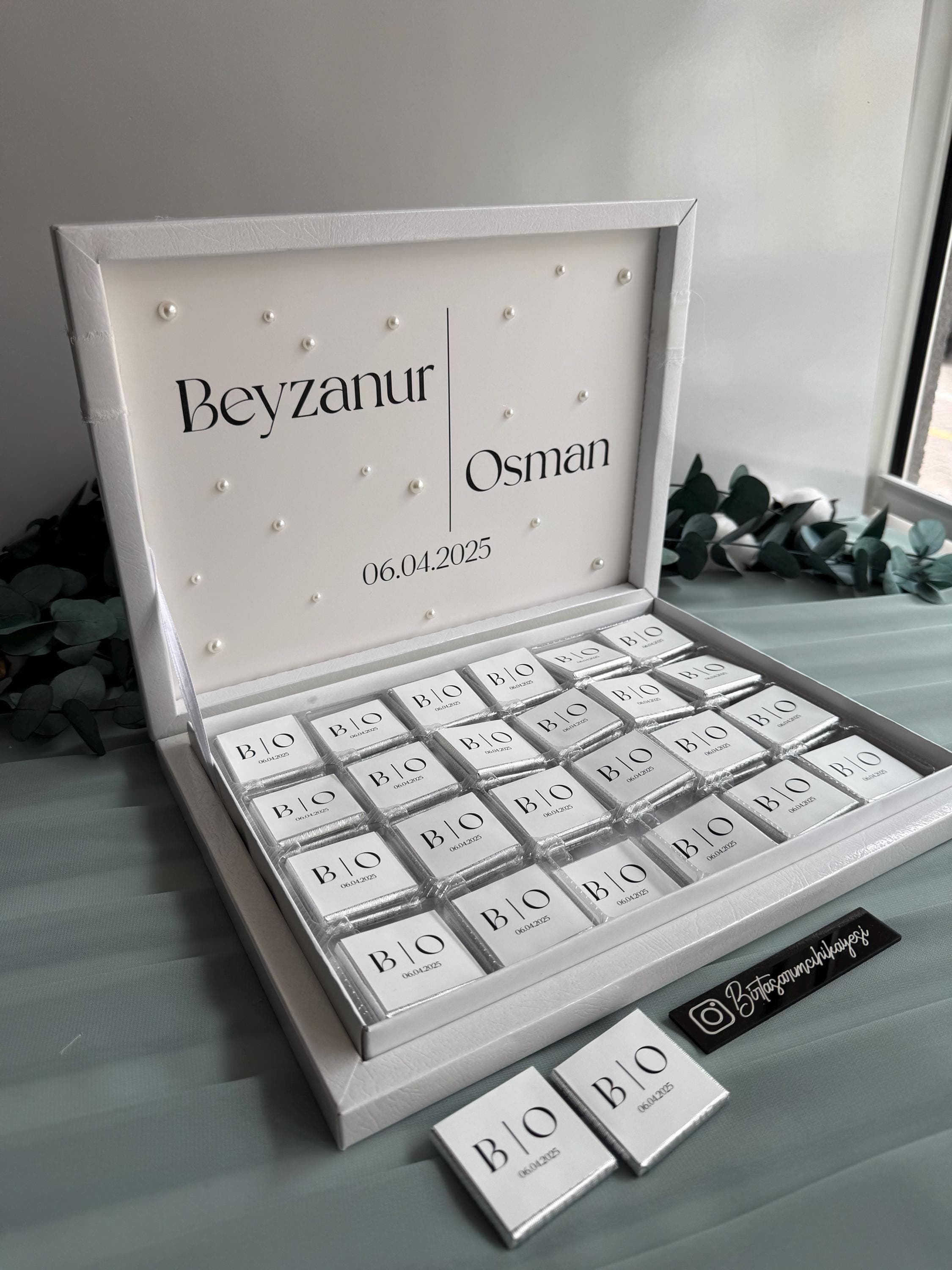 Personalized Pearl Engagement Chocolates: Wedding Party Favors - image 5