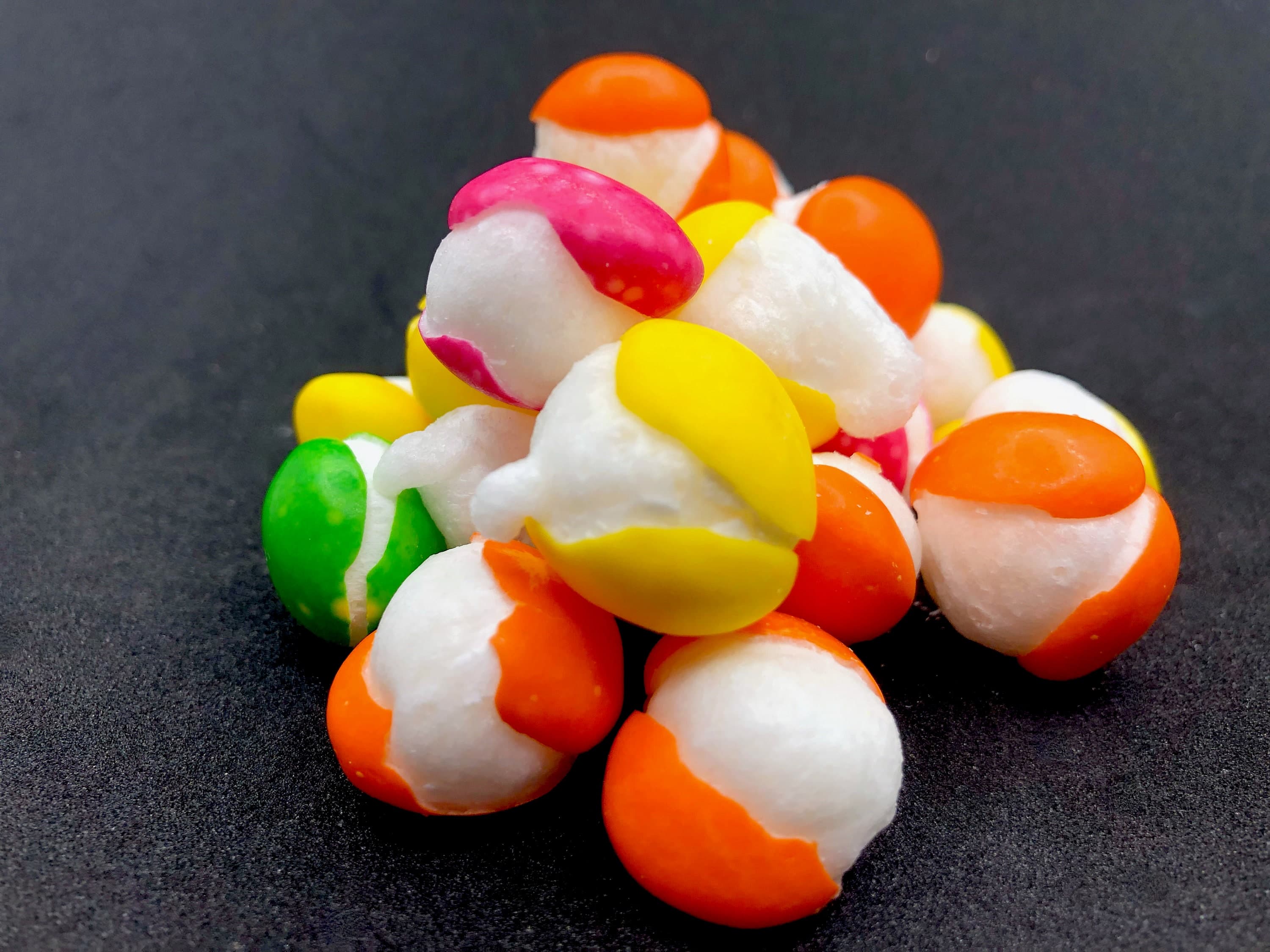 Freeze Dried GIANT Sour Fruit Balls - Amazingly Sour & Crunchy|Halal Candy|Vegan Sweets|Thank you|Party Bag Ideas|Hens Party|UK Made - image 3