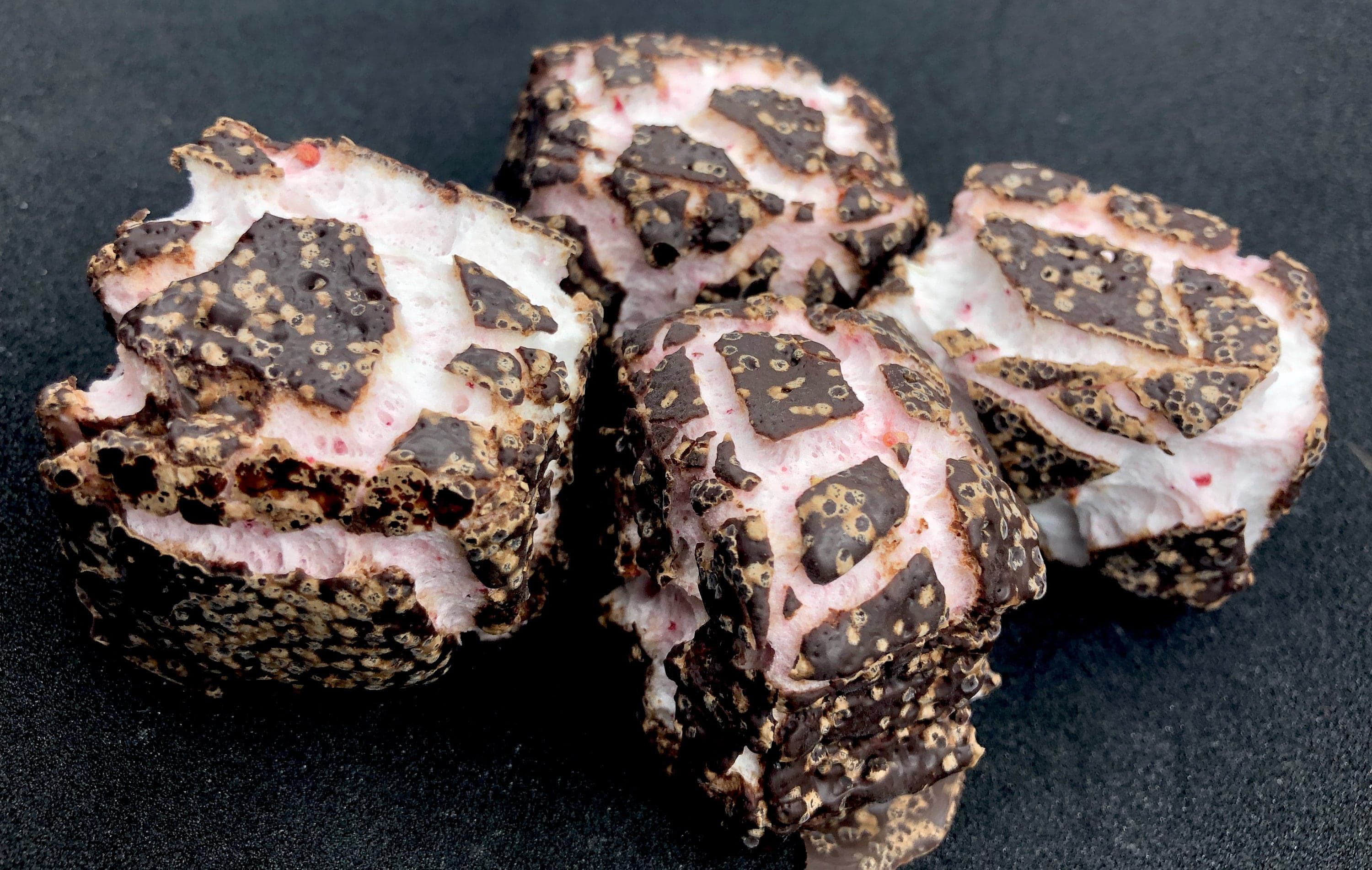 UK Freeze Dried Luxury Raspberry Marshmallow - Dark Chocolate Covered|Thank you present|Wedding favours|Party Food|Exclusive|British Sweets