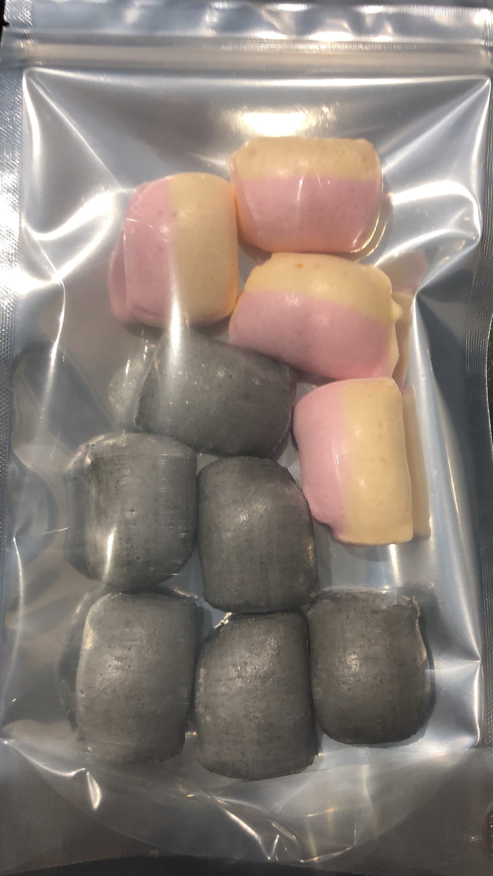 UK Freeze Dried Aniseed Flavoured Retro Sweets - Crunchy sweet|Liquorice Sweet|Melt in your Mouth|Freeze Dried Sweet|Freeze Dried Sweets - image 4