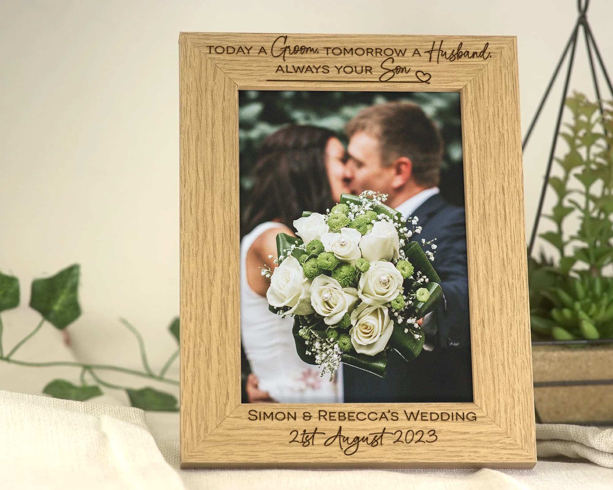 Wedding Favour Gift | Father of the Bride/Groom Photo Frame | Personalised Wooden Engraved Wedding Day Frame