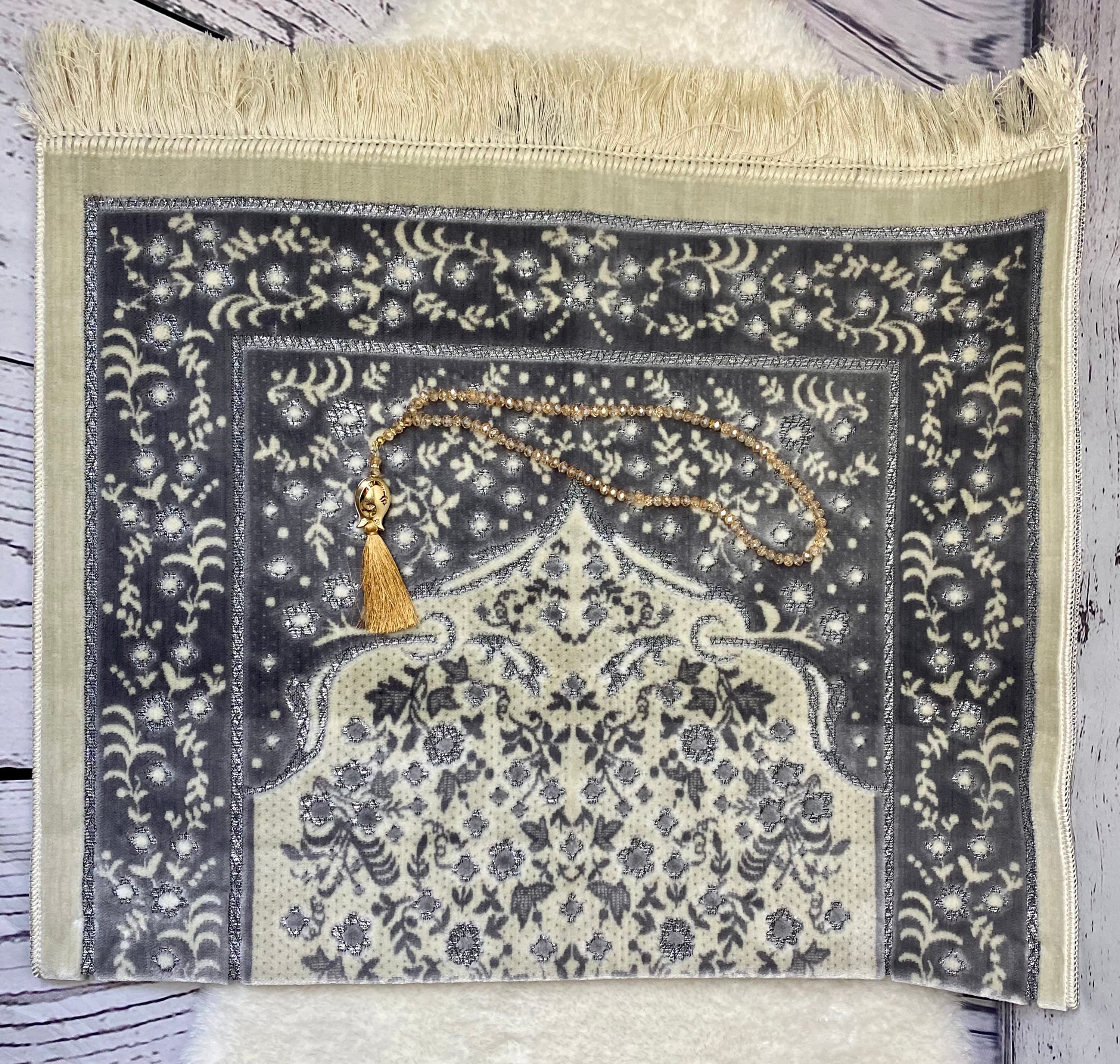 Luxury Prayer Rug Sejhade: Islamic Gift with Pearl Tasbeeh - image 4