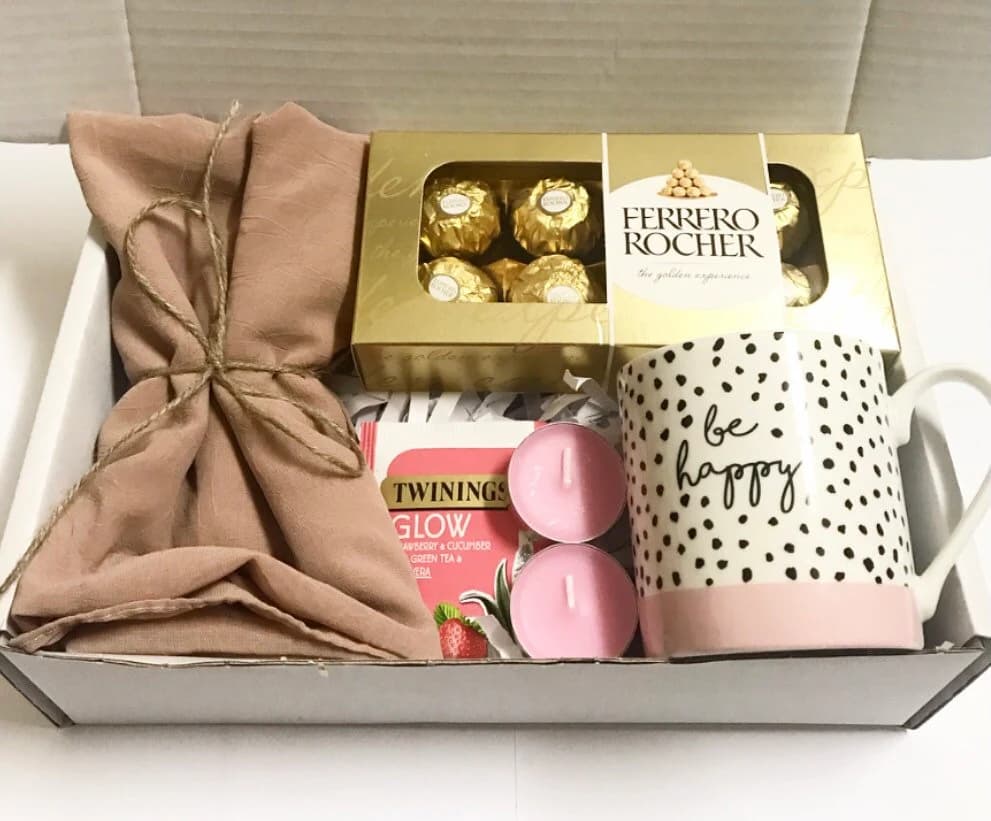 Luxury Hijab Hamper Box Islamic Gift Revert Modest Ramadan Eid Mother Daughter Wife Sister Zam Zam Nikah Engagement Wedding Ramadan Eid
