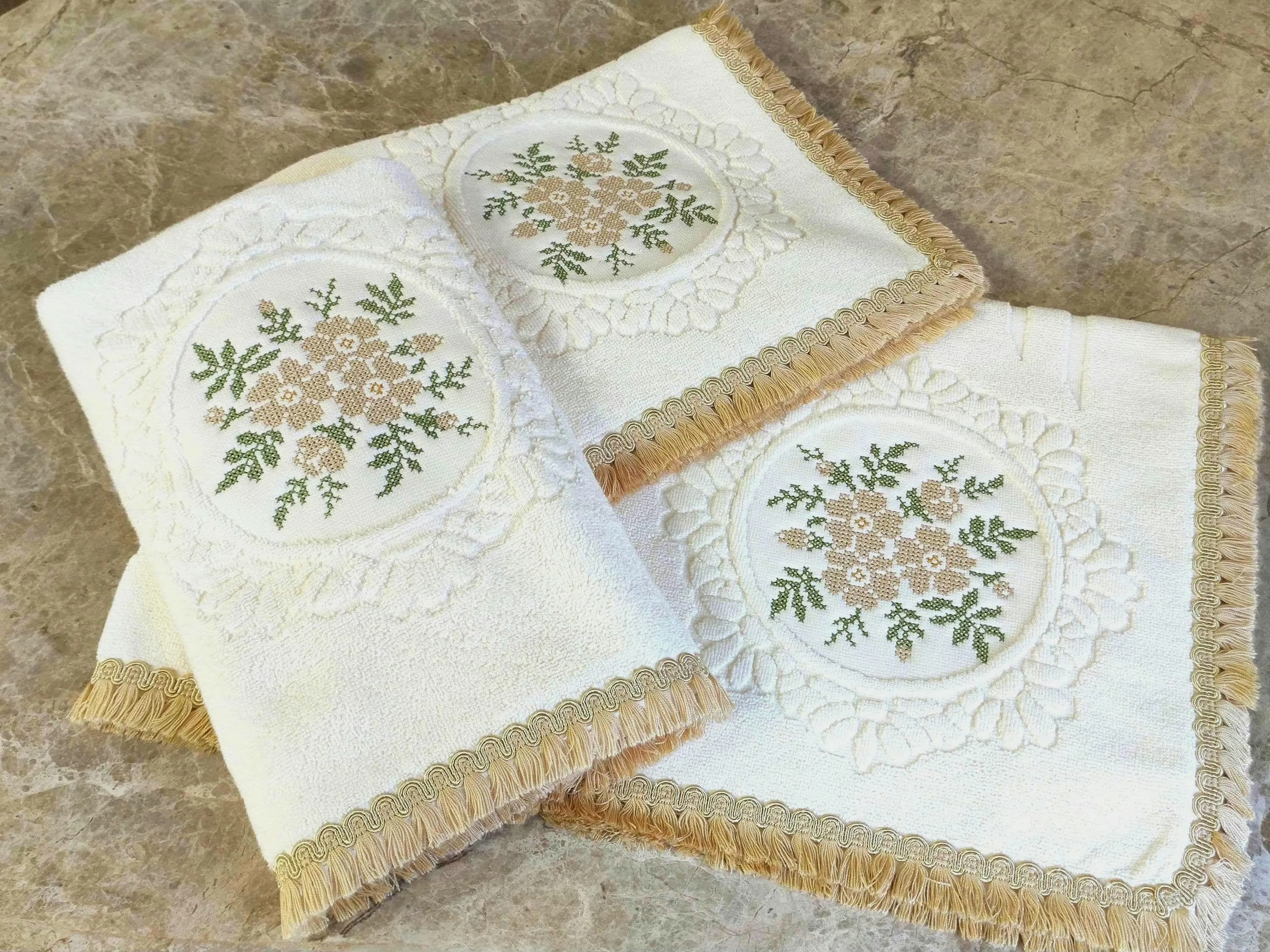 Handmade Embroidered Cotton Blend Bath Mat Set, Floral Beige Green, 3-Piece Bathroom Decor - image 3