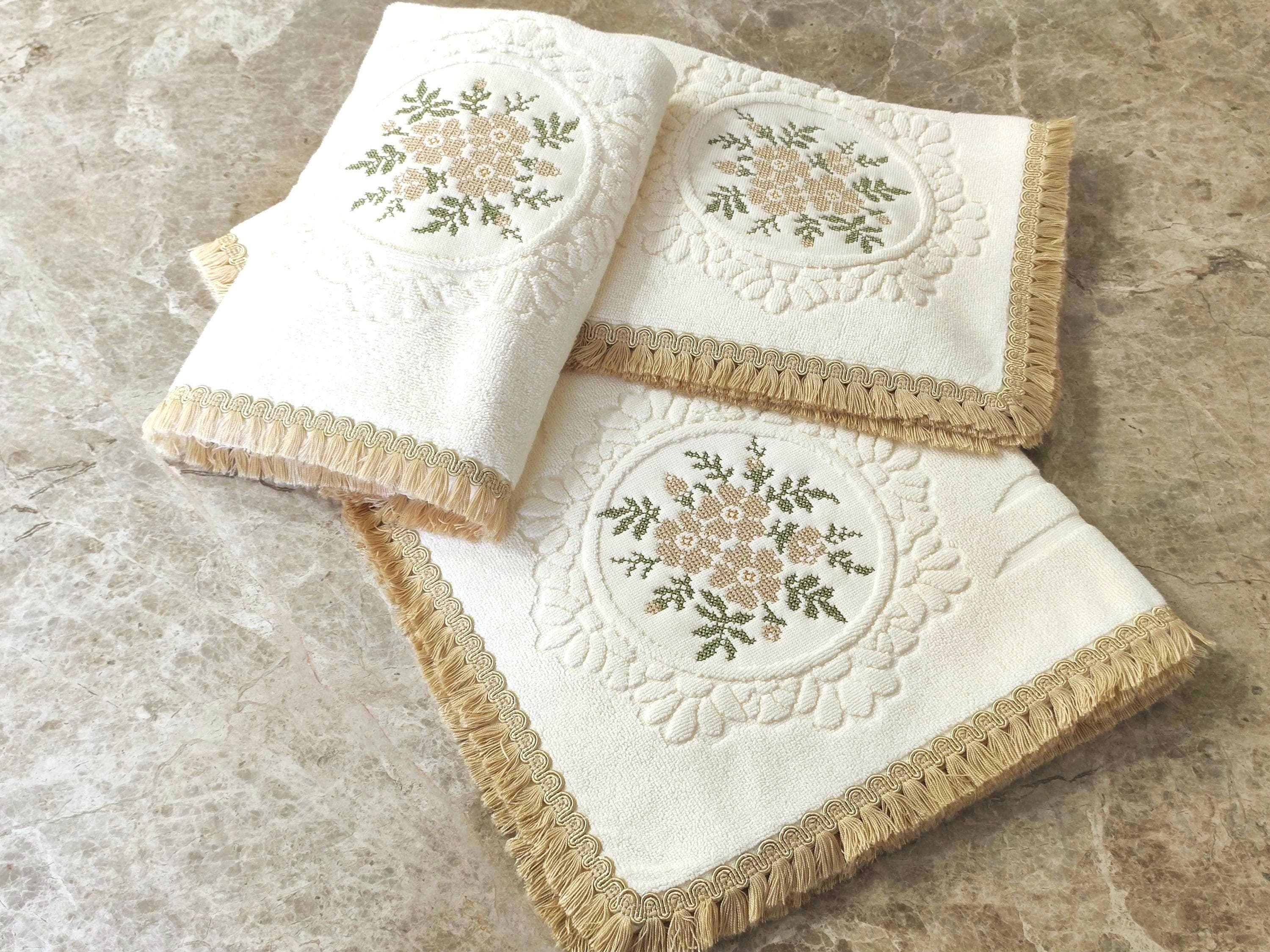 Handmade Embroidered Cotton Blend Bath Mat Set, Floral Beige Green, 3-Piece Bathroom Decor - image 5