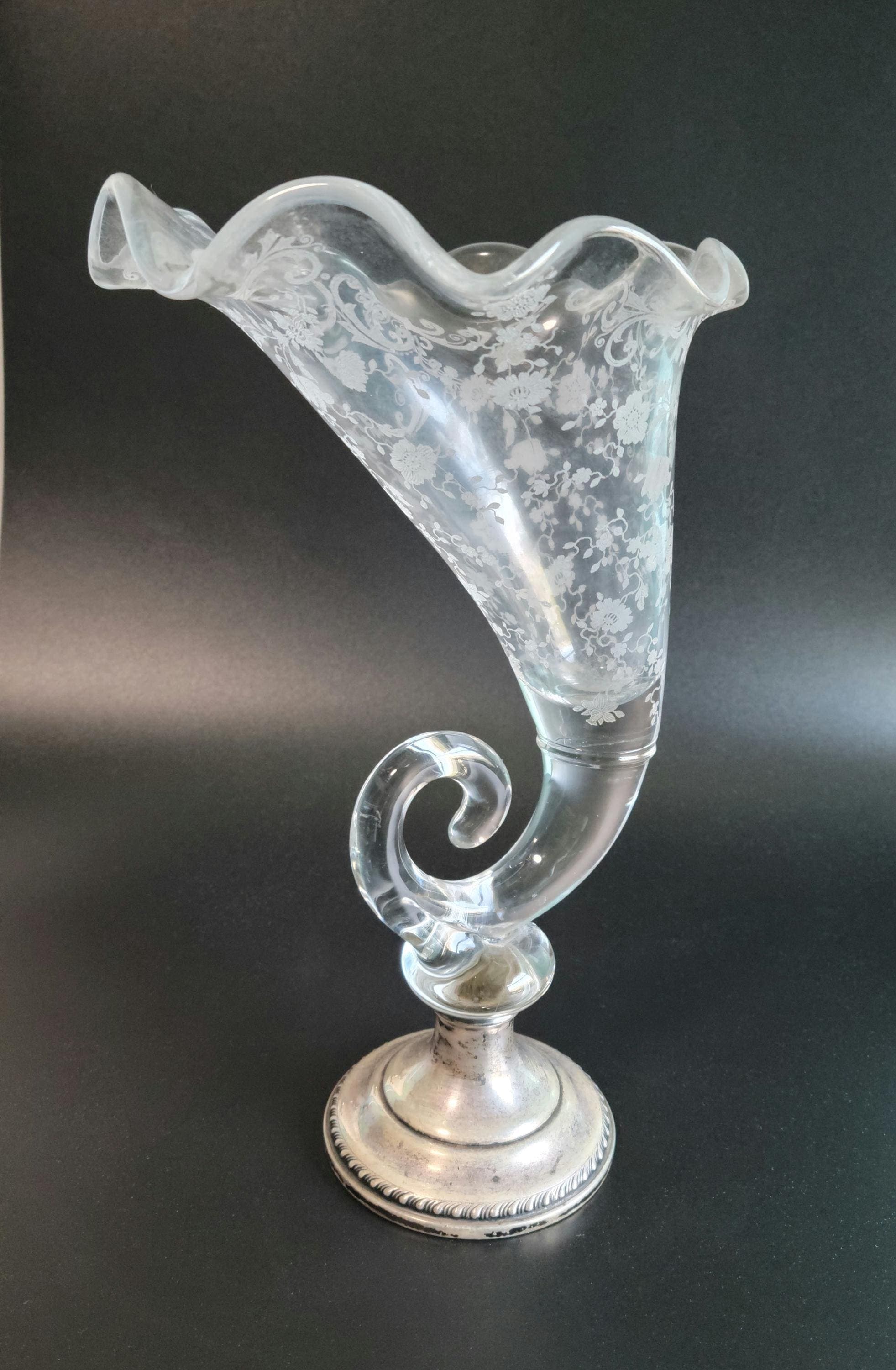 Cambridge Glass Chantilly Crystal Cornucopia Vase