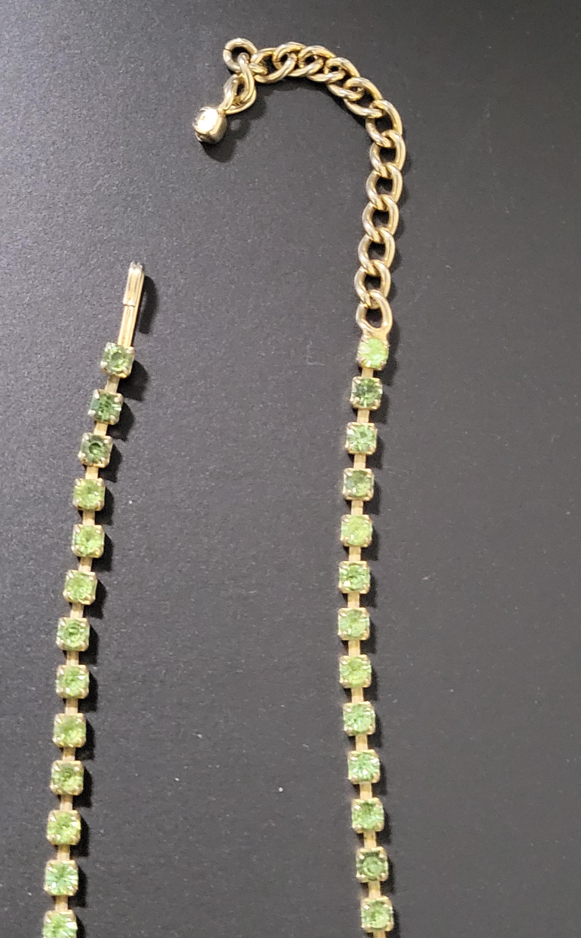 Vintage  emerald green rhinestones necklace and butterfly brooch - image 5
