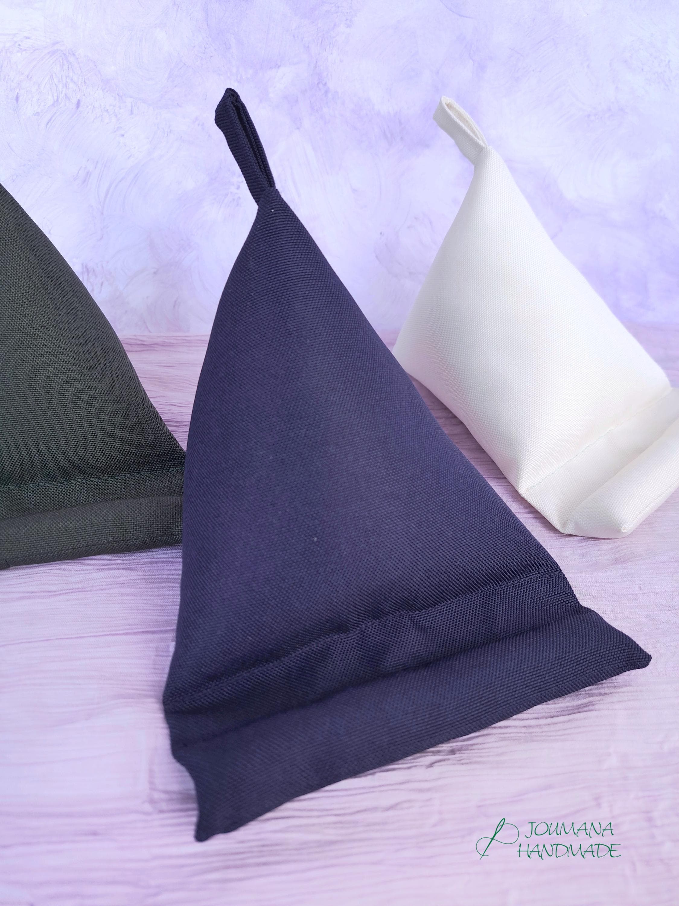 Handy Sitzsack aus wasserfestem Outdoor-Stoff | Handyständer abwischbar | Geschenkidee für Familie und Freunde - image 3