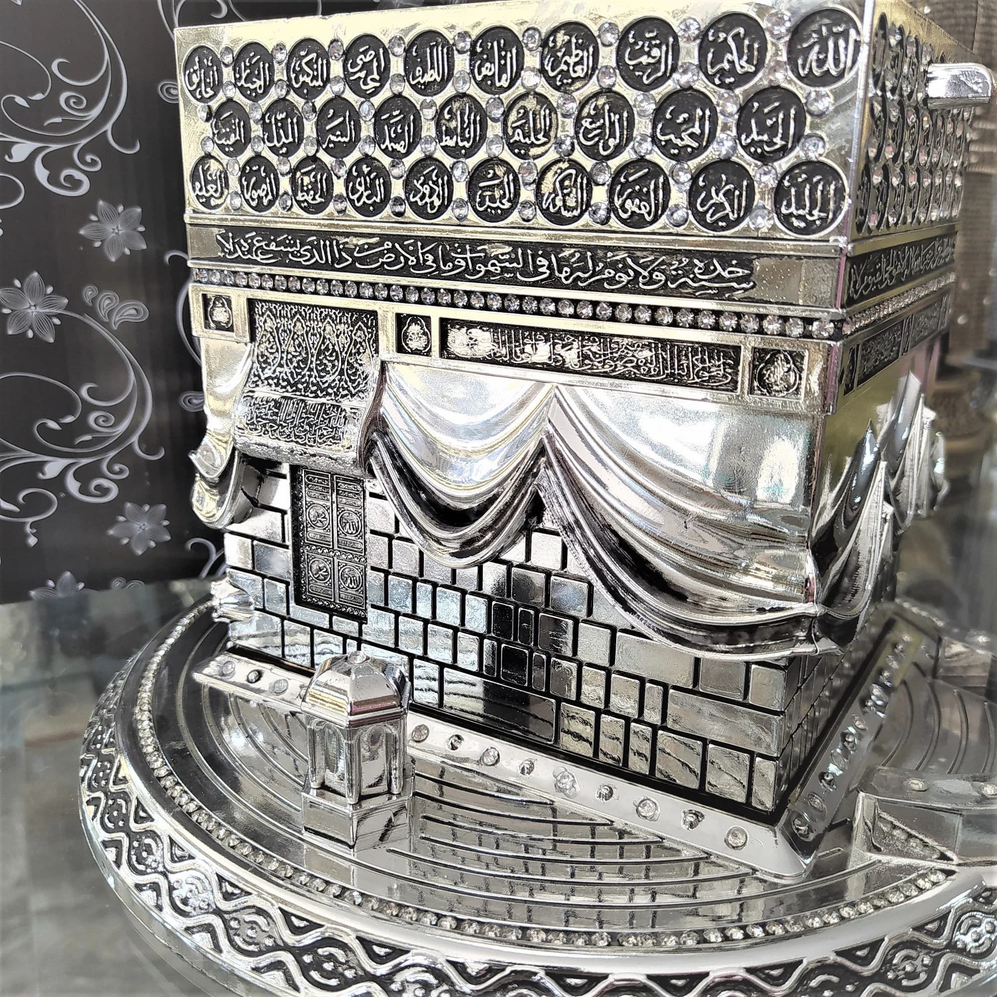 Gold Kaaba Replica Decoration | Islamic Calligraphy Table Ornament - image 3
