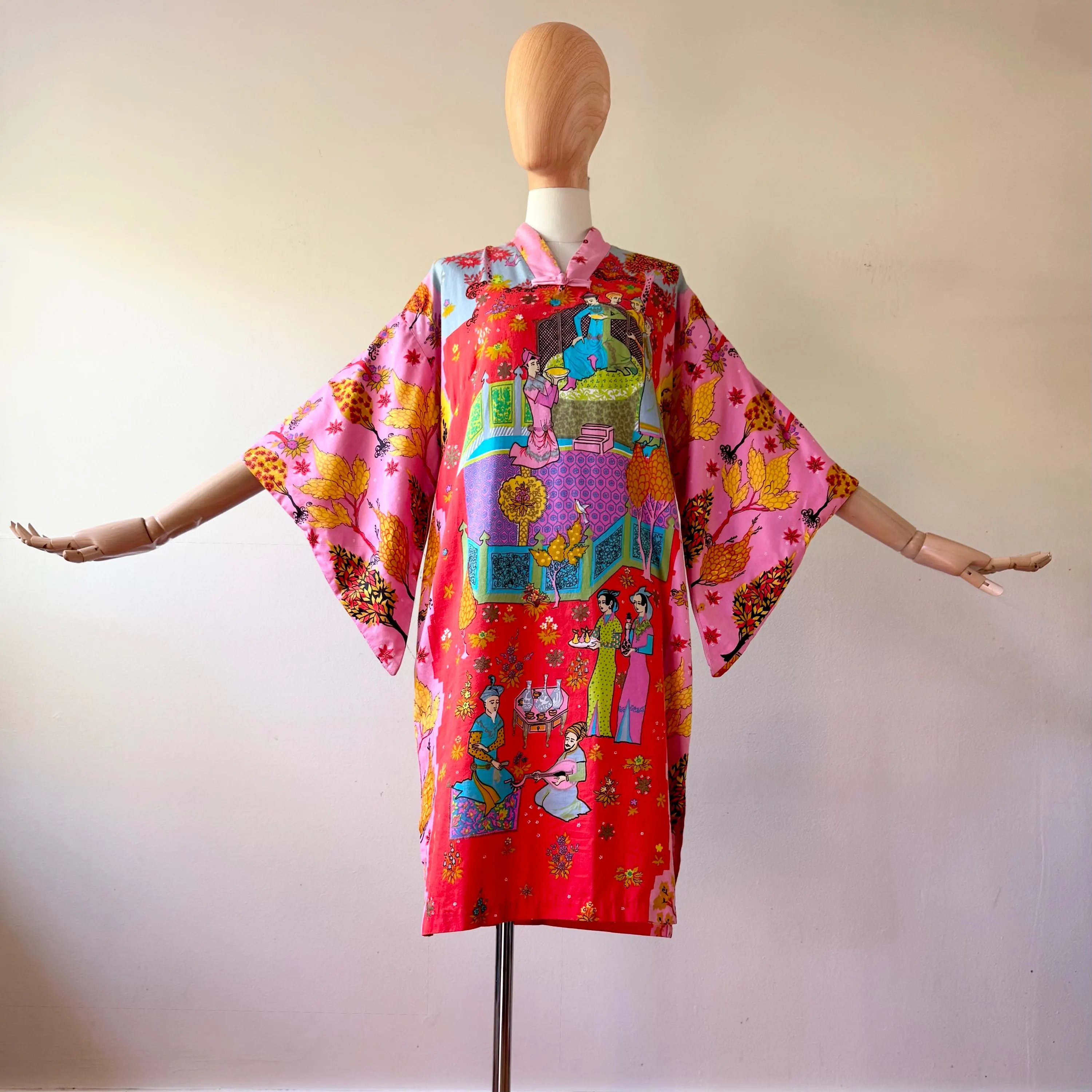 Vintage 60s Alice Polynesian Fashions medieval people print dress ~ whimsical kimono sleeve kaftan ~ scenic ~ psychedelic ~ rare & unique