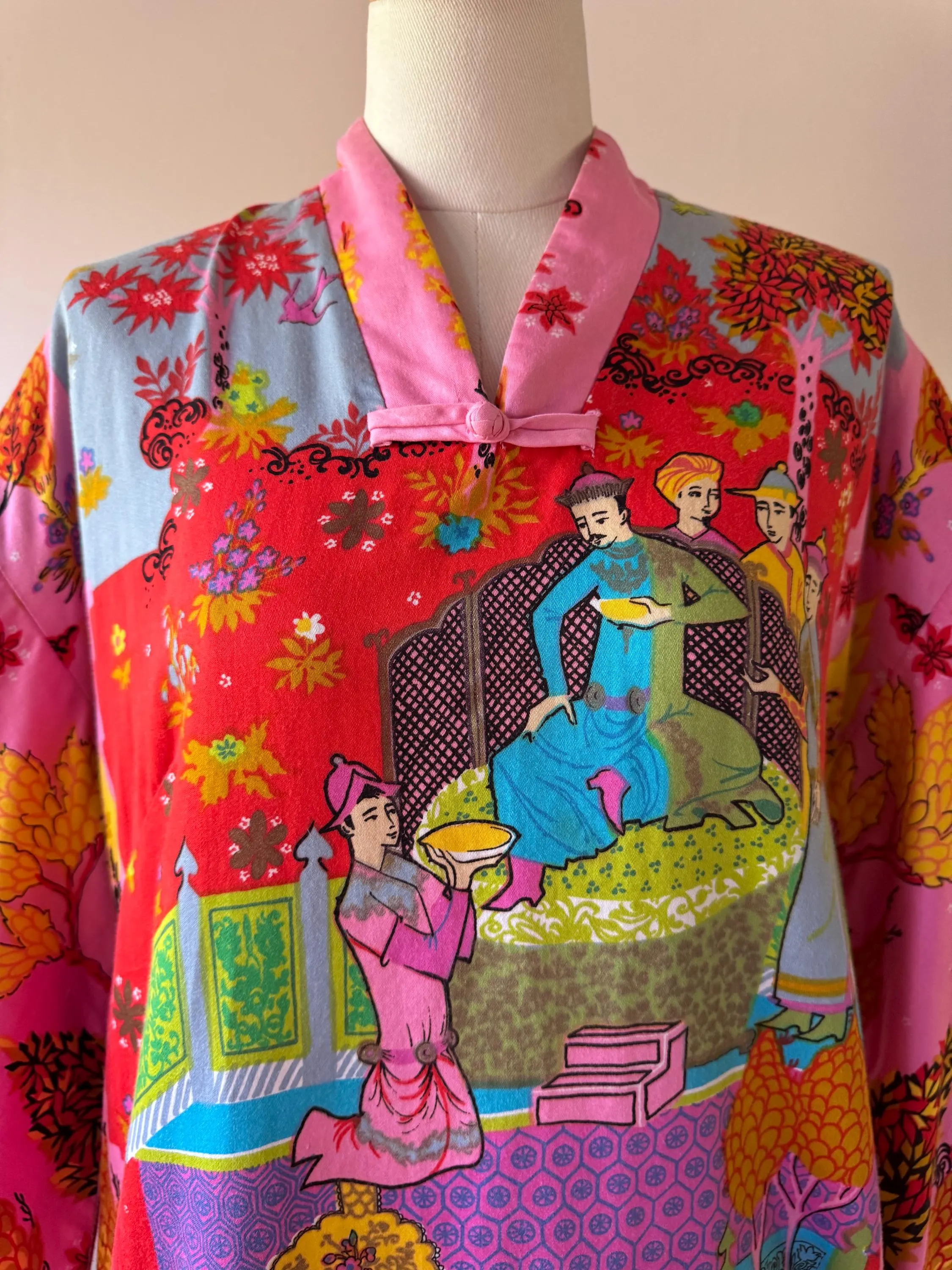 Vintage 60s Alice Polynesian Fashions medieval people print dress ~ whimsical kimono sleeve kaftan ~ scenic ~ psychedelic ~ rare & unique - image 5