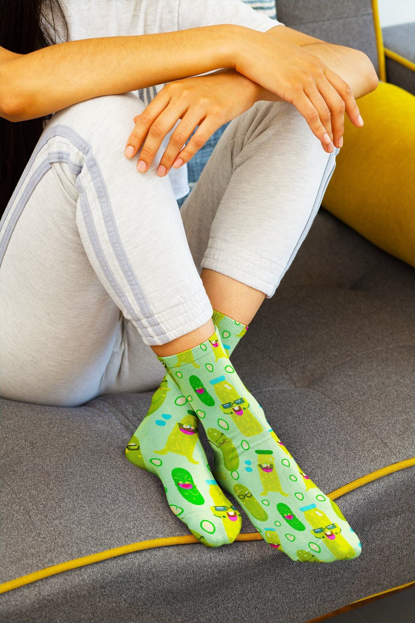 Dill Pickle Pattern Crew Socks – Quirky Food Lover Novelty Gift