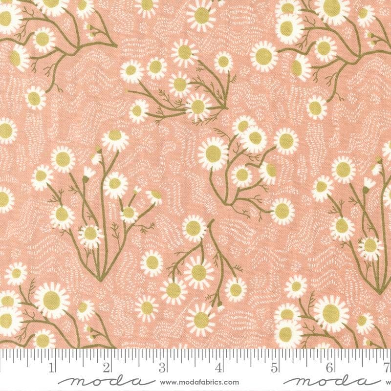 Quaint Cottage Floral Fabric: Pink Cotton, Gingiber for Moda