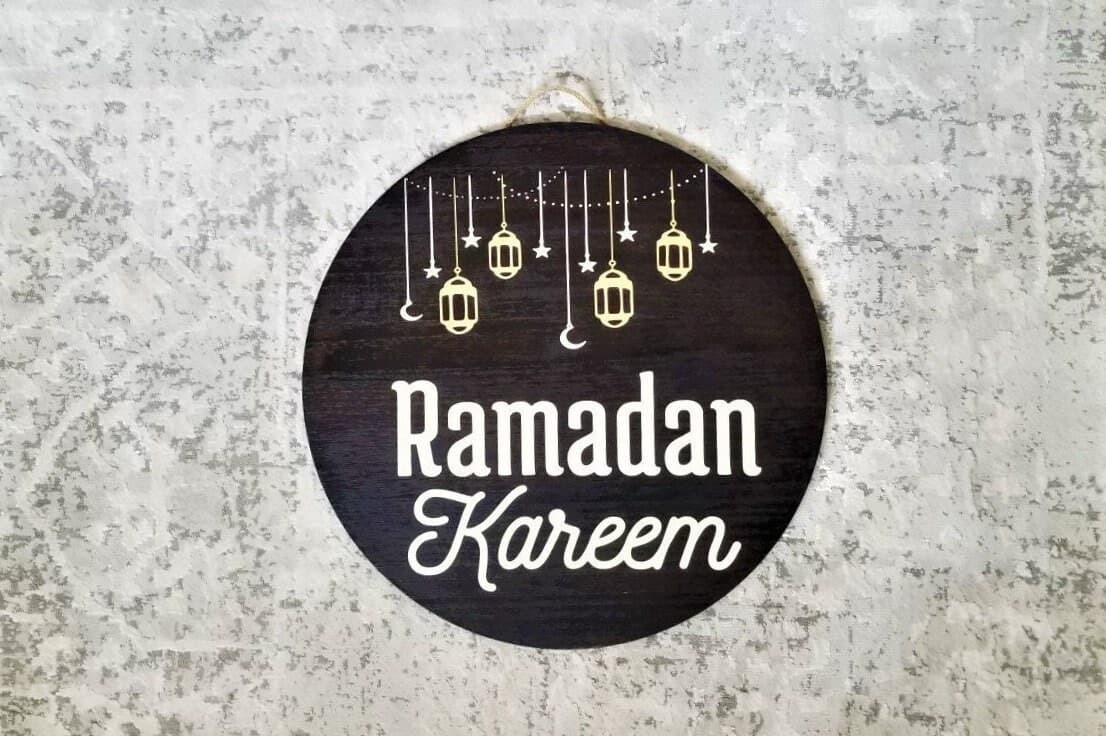 Ramadan door hanger, Ramadan Wood Wall Décor, Ramadan décor, Ramadan wreath, Ramadan Wreath, Ramadan Mubarak, Ramadan Kareem Sign, Ramadan