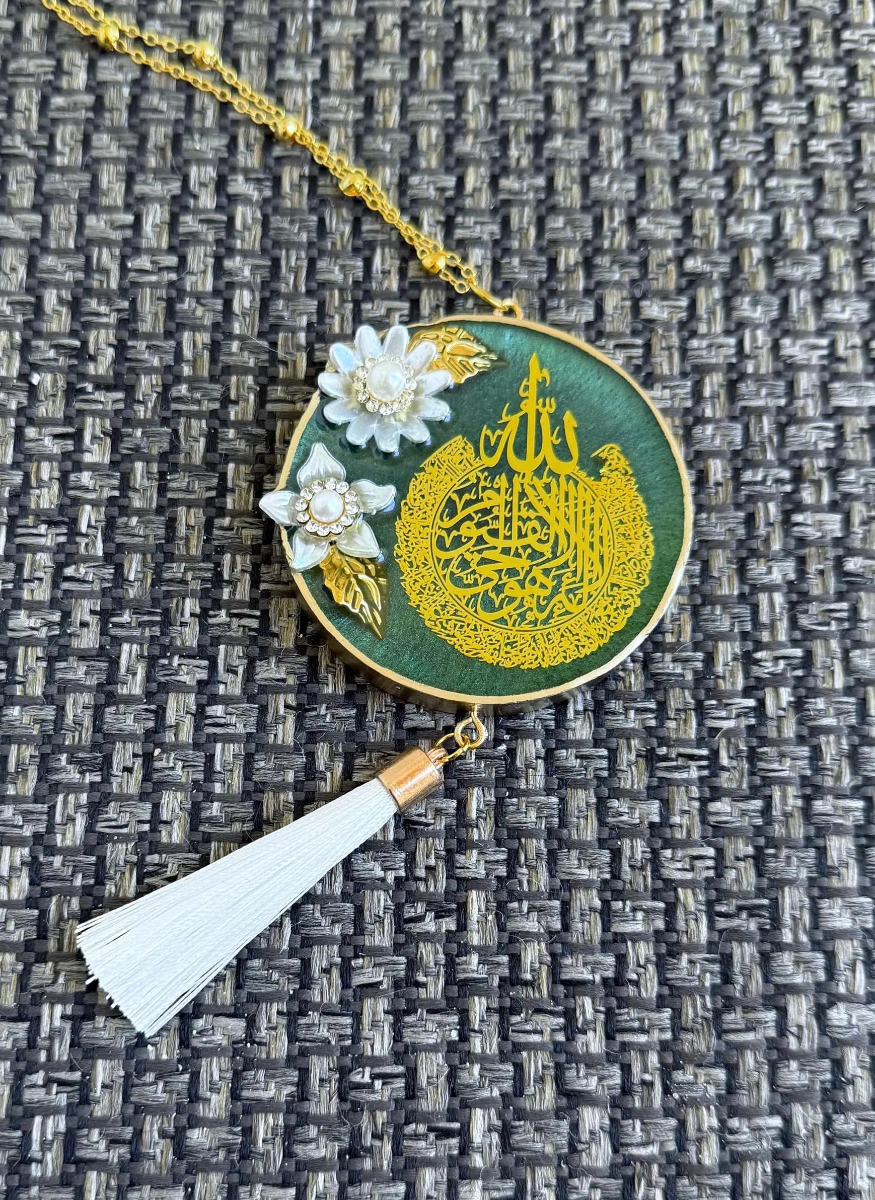 Resin car hanger with Ayatul Kursi and tassel, handmade Islamic car charm