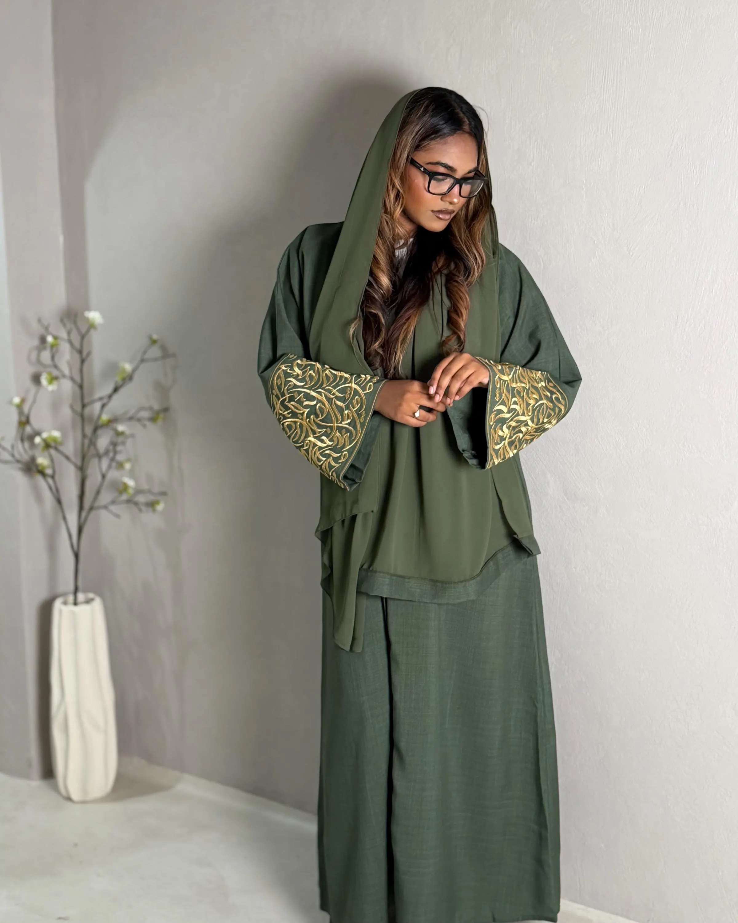 Italian Linen Blend Abaya with Arabic Calligraphy Embroidered Sleeves (Olive Green) - image 4