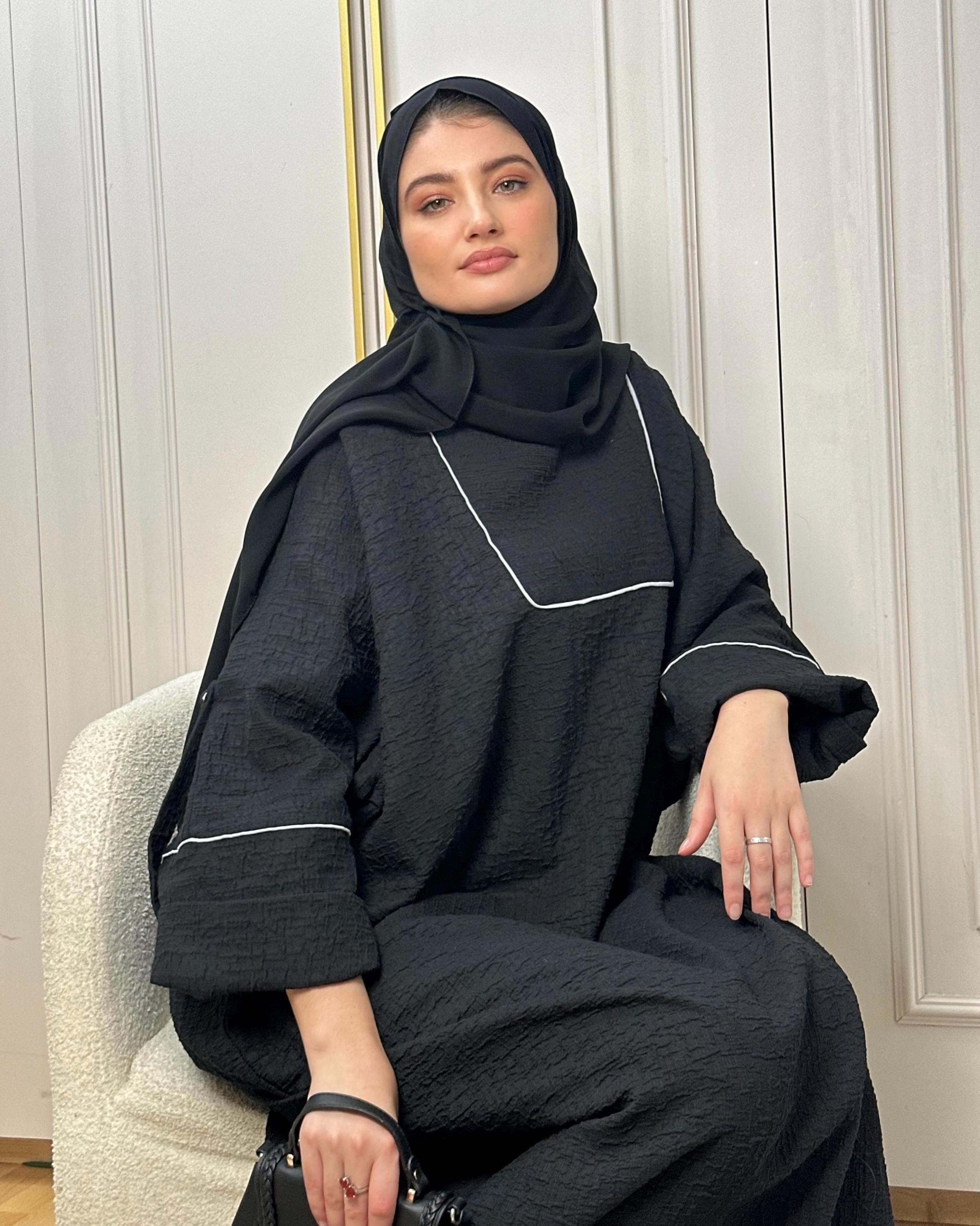 Winter Closed Butterfly with Square Neck (Black)