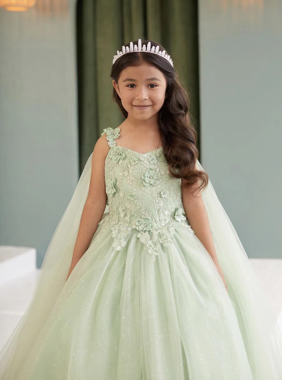 Little Girl Birthday Dress, Emerald Princess Dress, Green Sage Flower Girl Dress, Quinceanera Dress, Mini Quince, Presentacion de Tres Anos