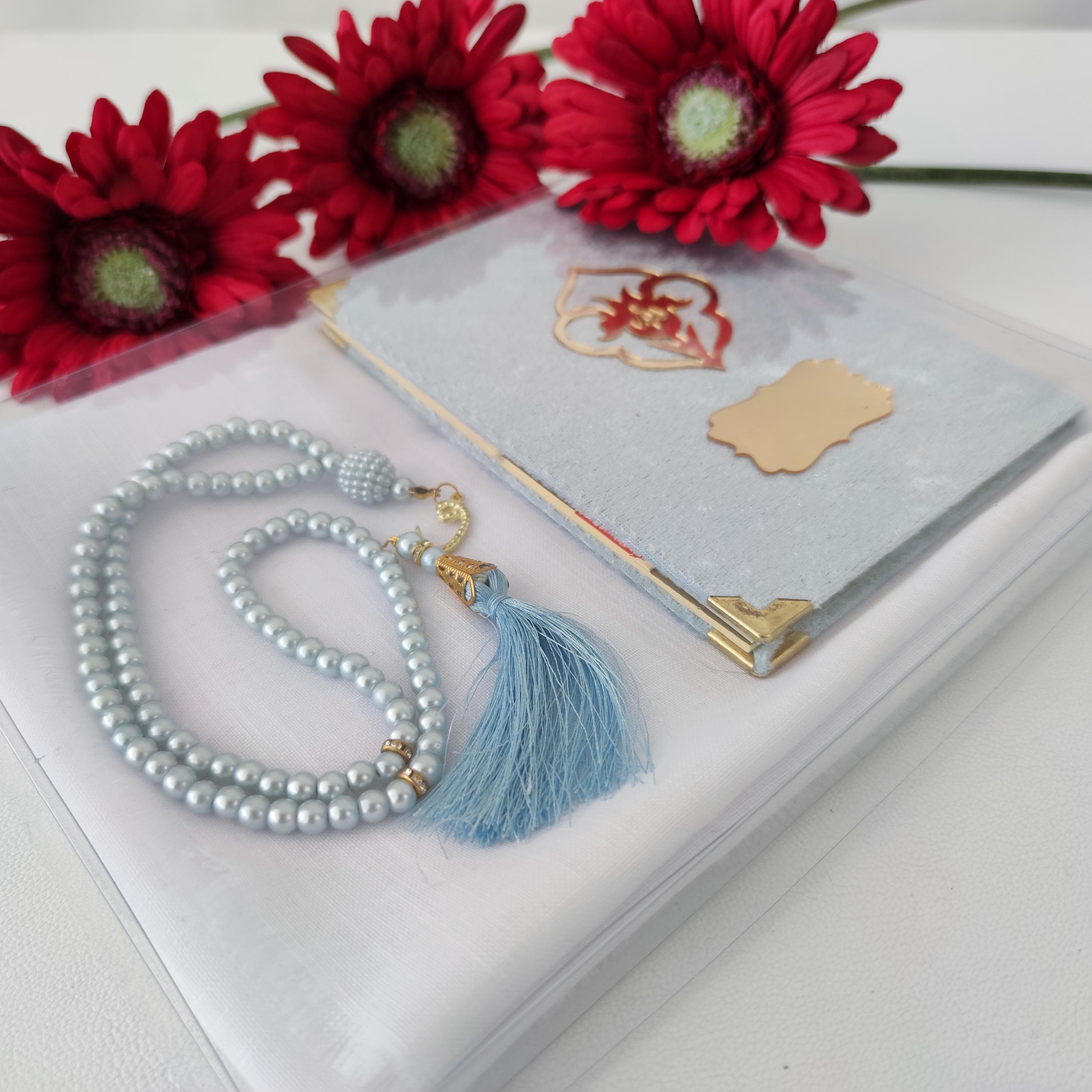 Eid Gift Yaseen Gift Set Ice Blue Tasbeeh Islamic Head Scarf Gift Set Velvet Yaseen Quran Islamic Wedding Graduation Gift Designer Sejadah