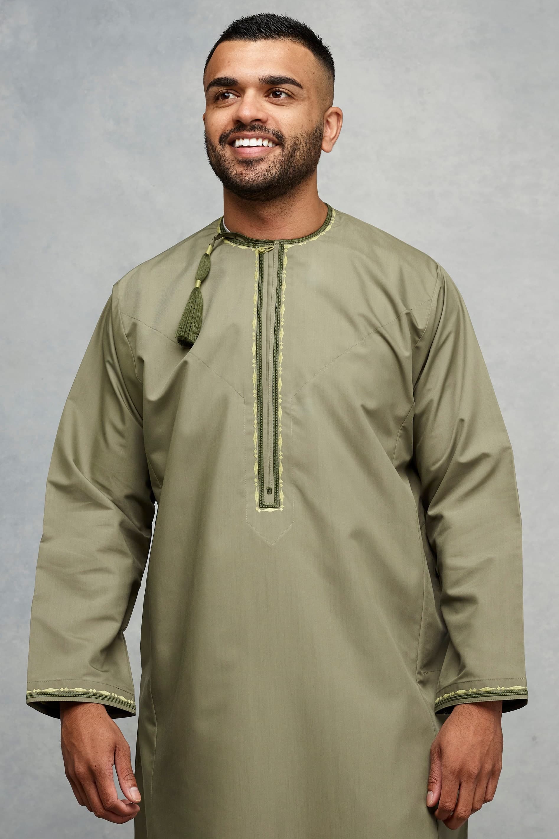 Omani Thobe, Jubbah, Jubba, Dishdasha, Men's Islamic Clothing