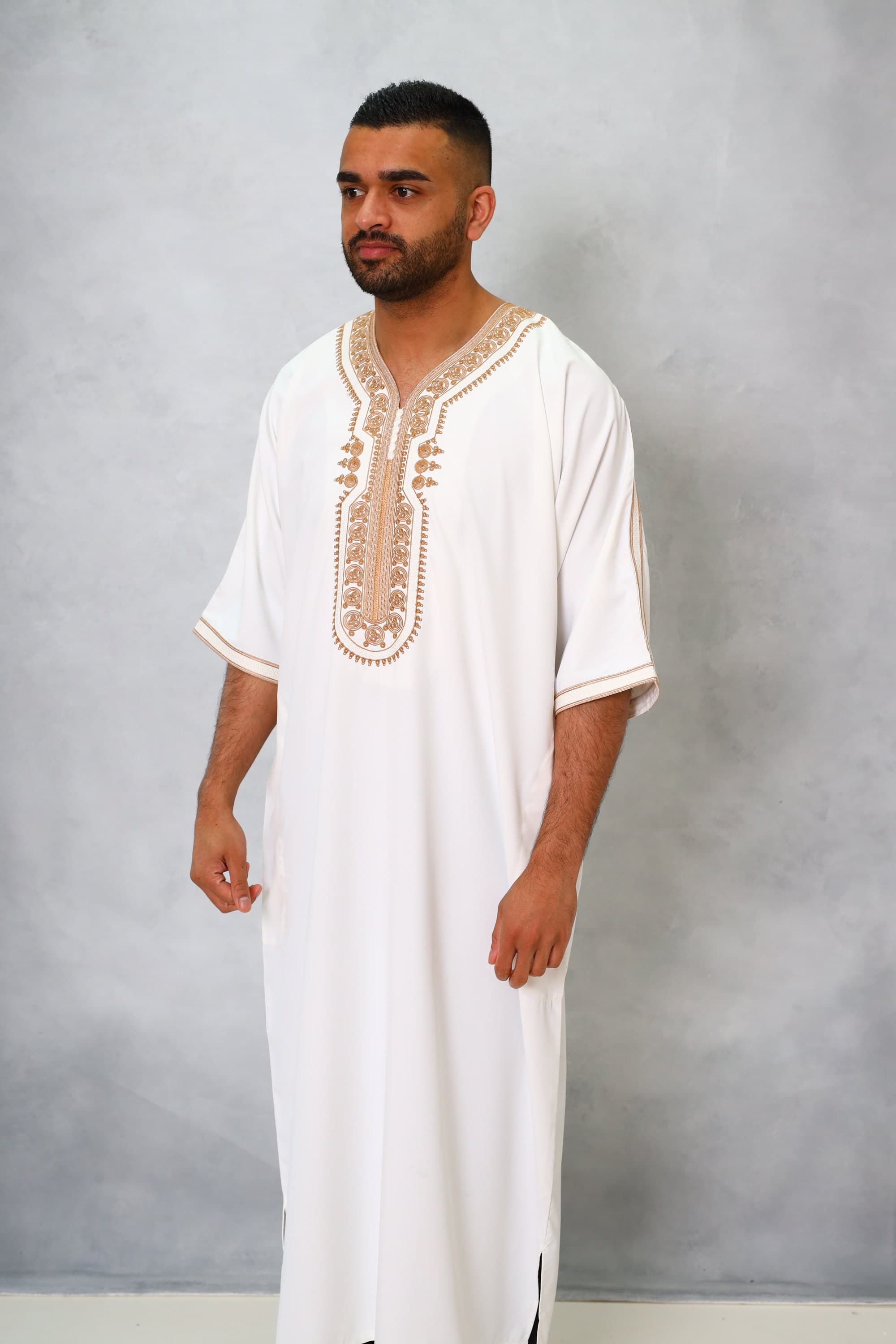 Moroccan Men's Jubbah Thobe, Embroidered Kaftan Style - image 3