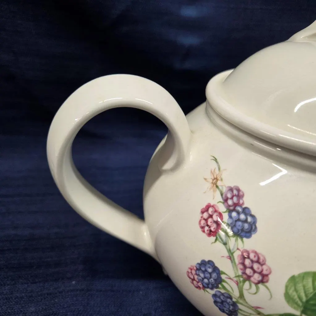 White Floral Teapot - Vintage Teapot - Tea Party Brunch Party - Springtime Kitchen Décor - image 5