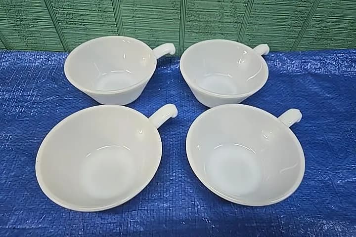 Oven Proof Anchor White Glass Skillets Set of Four Handled Milk Glass Bowls - image 4