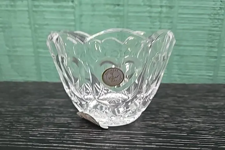 24% Lead Crystal Vintage Sweet Heart Celebrations Bowl - Candy Dish