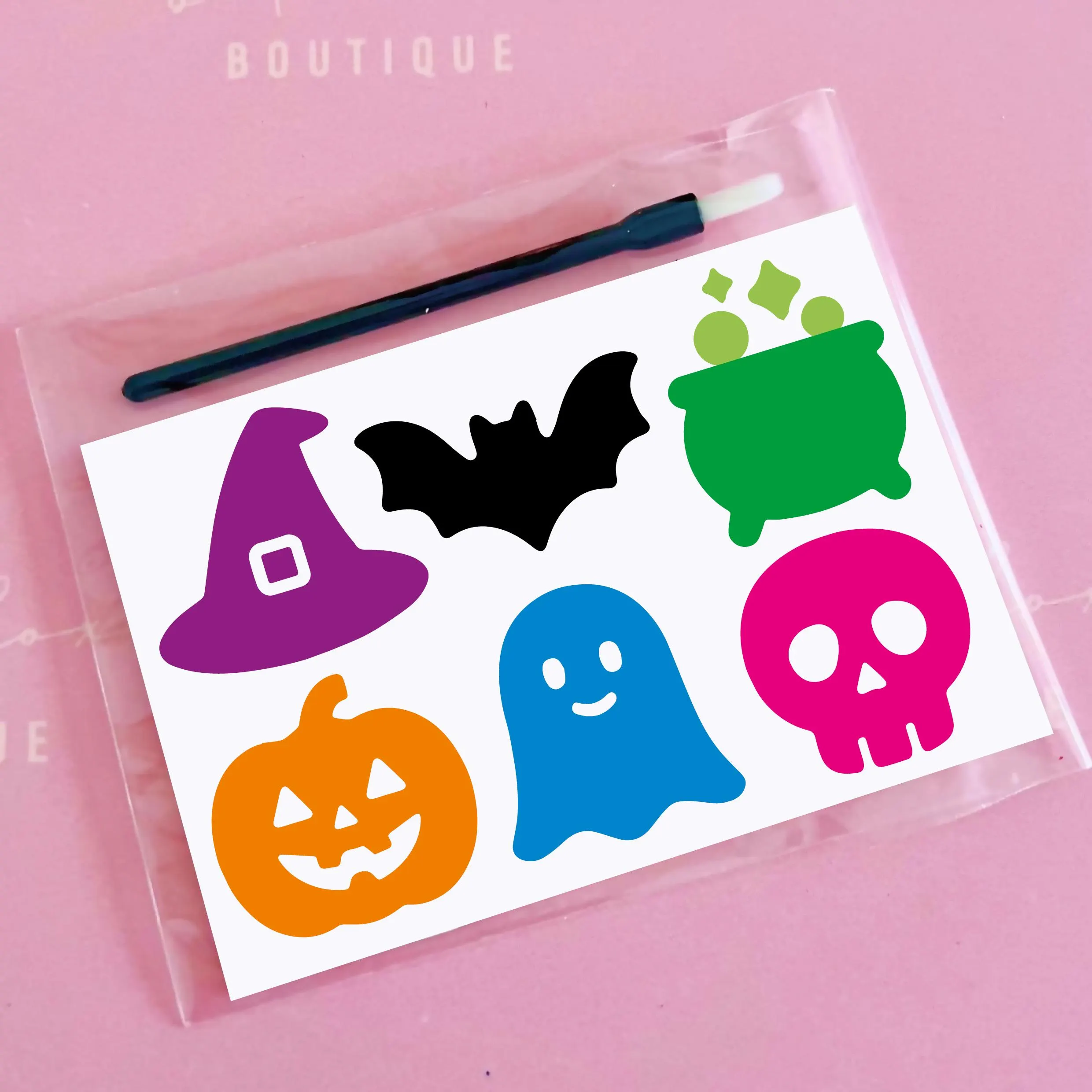 Edible paint palettes for PYO paint your own cookies biscuits cupcakes with brushes and ingredients allergens labels HALLOWEEN shapes
