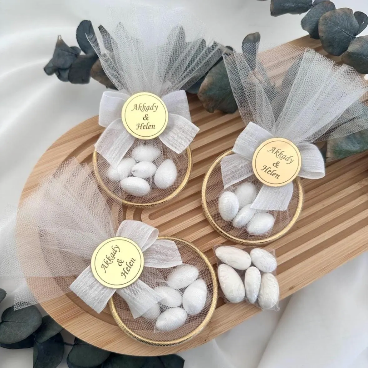 Personalized Wedding Favors for Guests, Gold Frame Glass Wedding Favors with Almonds, Custom Engagement Favors, Baptism Gifts, Nikkah Favor