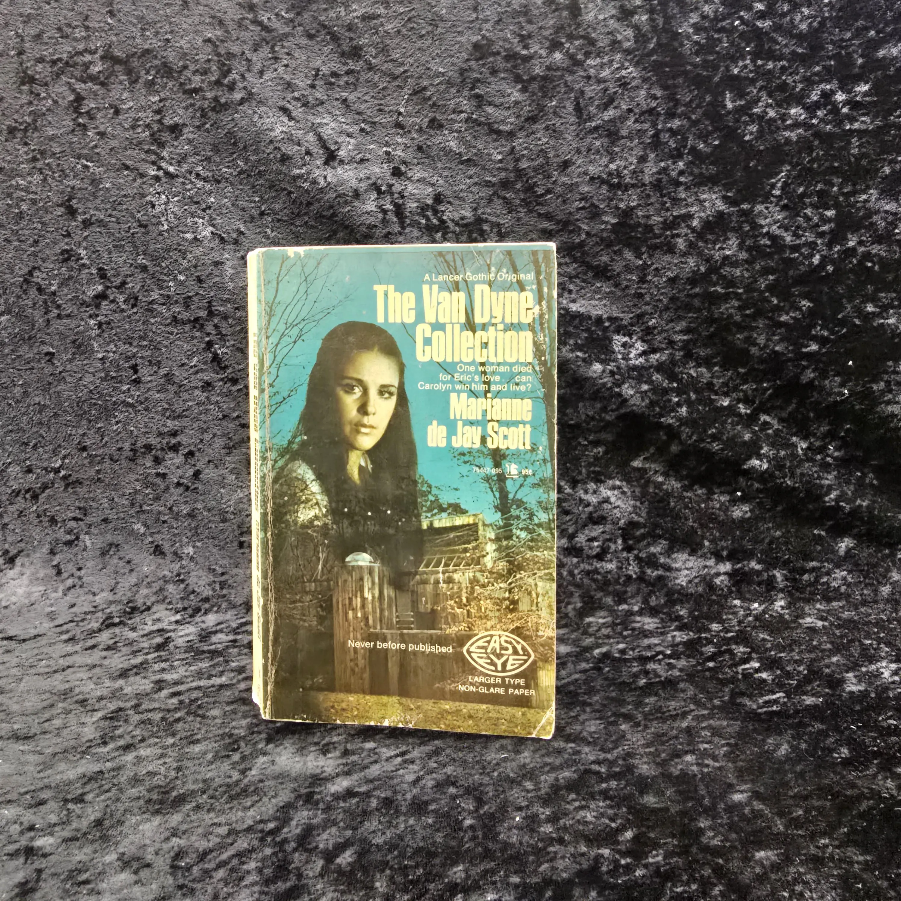 The Van Dyne Collection by Marianne de Jay Scott - 1973 Vintage Gothic romance paperback book - Magnum Easy Eye larger type print