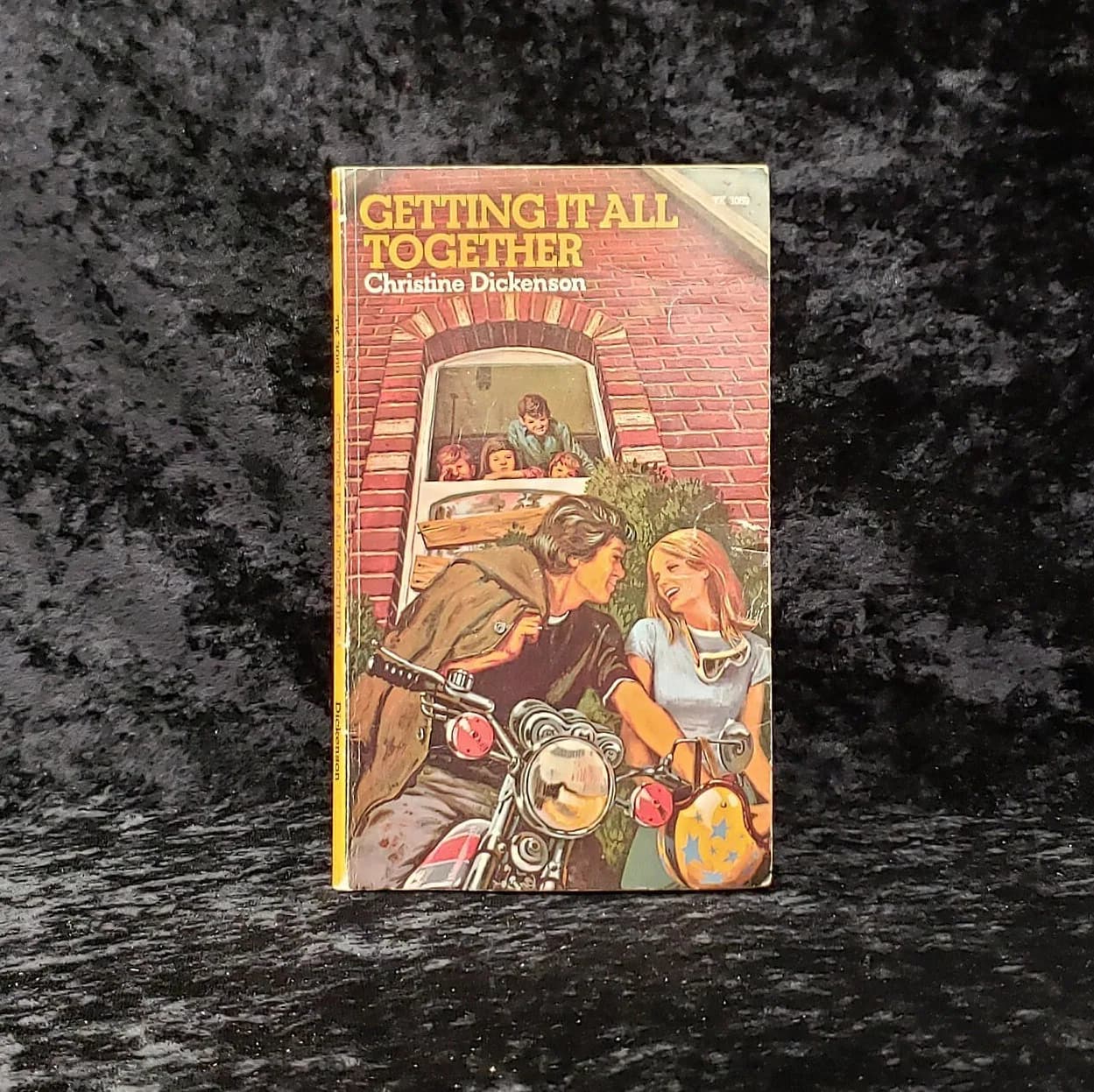 Getting It All Together by Christine Dickenson - 1975 Vintage young adult paperback book