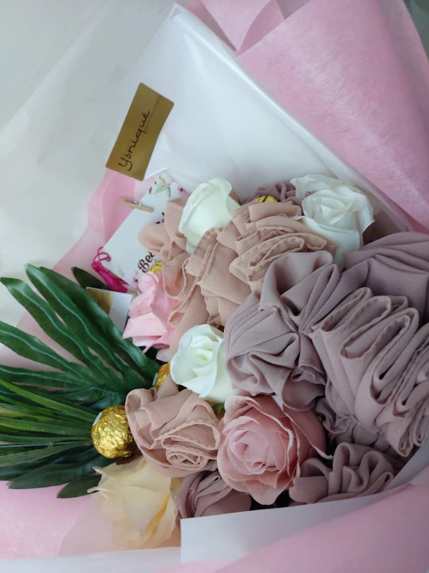 Hijab gift box, scarf gift box, scarf box,hijab bouquet, mothers day, birthday, scarf, eid gift, ramadan gift, scarf bouquet - image 4