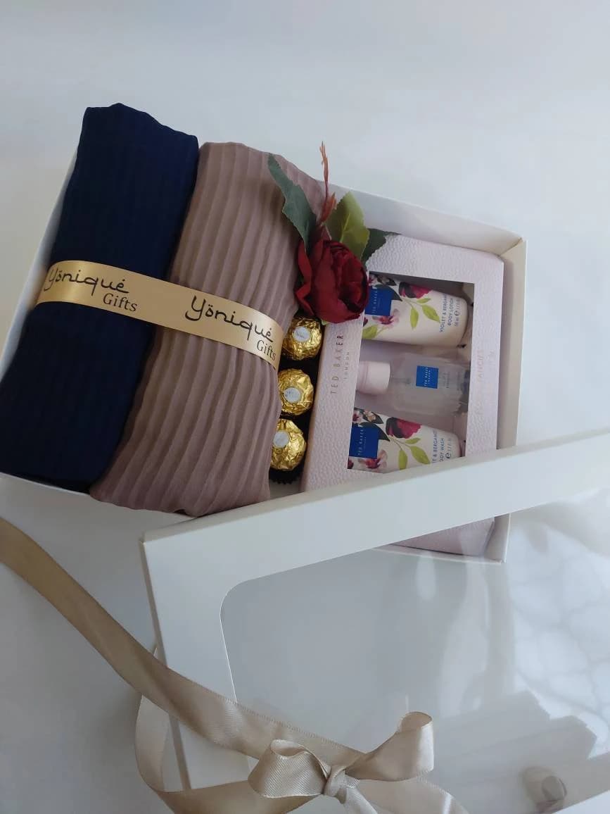 Eid Hijab gift box,scarf gift box,mothers day gift,graduation,islamic gift,nikah gift,hijab bouquet,hijab hamper,eidgift, ramadan gift,