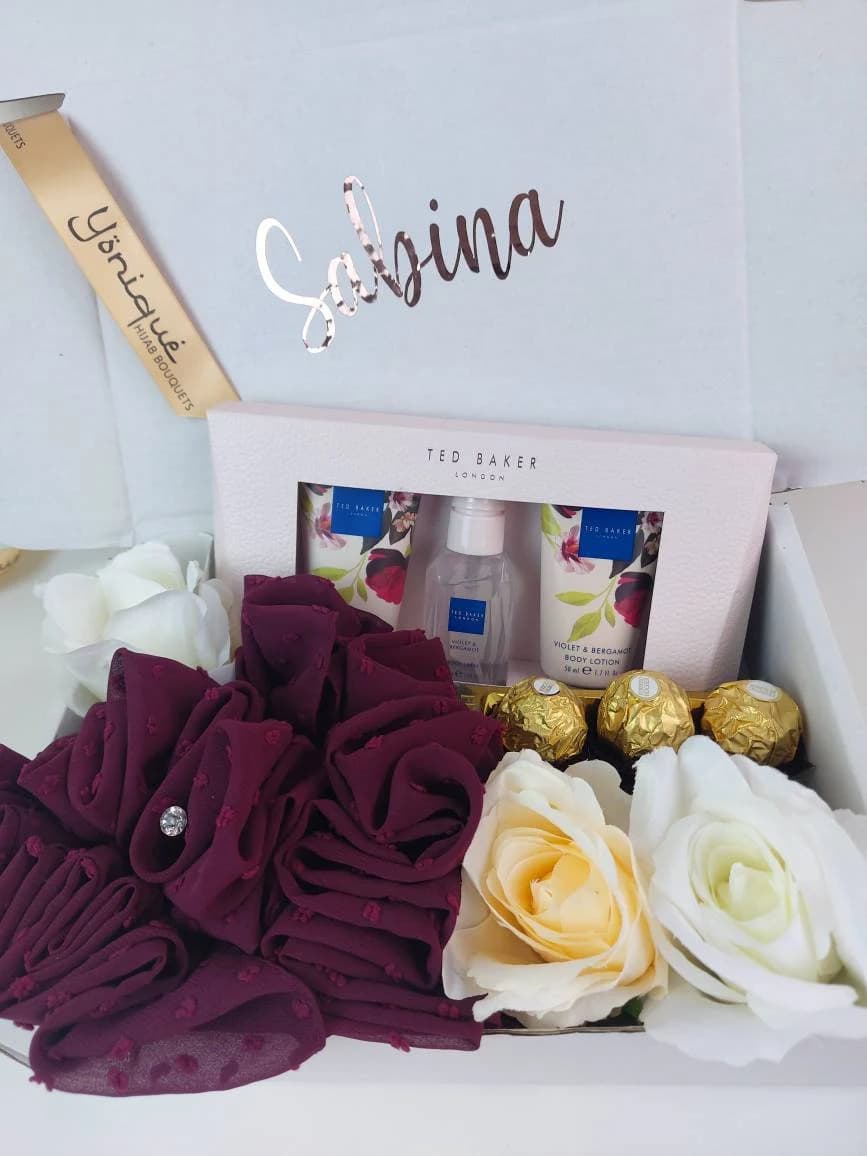 Eid Hijab gift box,scarf gift box,,mothers day gift,graduation,islamic gift,nikah gift,hijab bouquet,hijab hamper,ramadan gift,eid gift - image 3