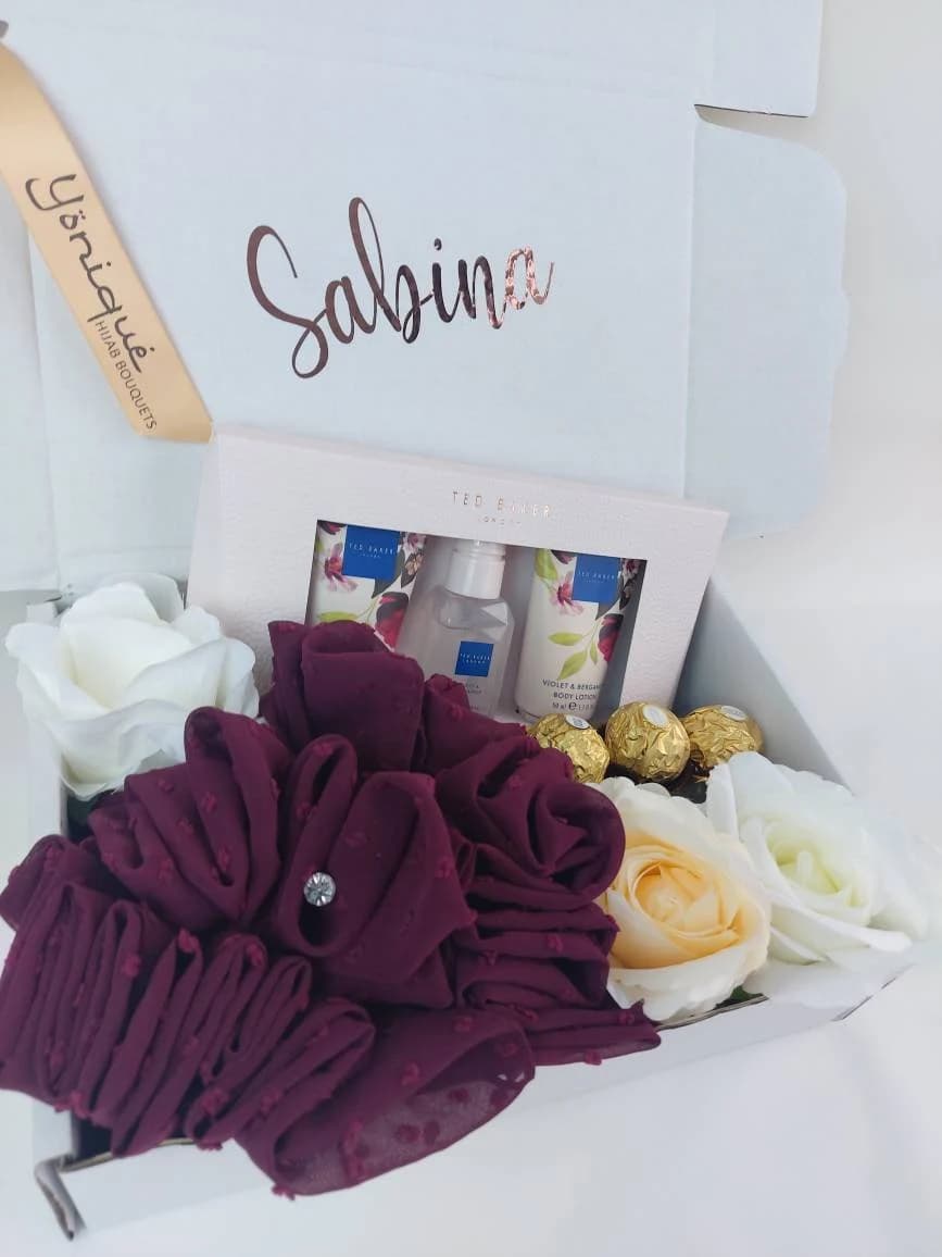 Eid Hijab gift box,scarf gift box,,mothers day gift,graduation,islamic gift,nikah gift,hijab bouquet,hijab hamper,ramadan gift,eid gift