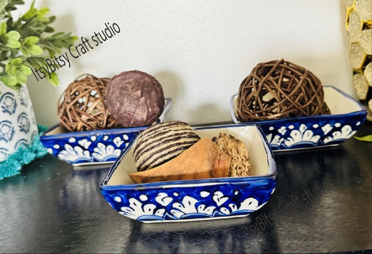 Hand-Painted Multani Blue Ceramic Platter: Pakistan Craft, Kashi Kari Design - image 3