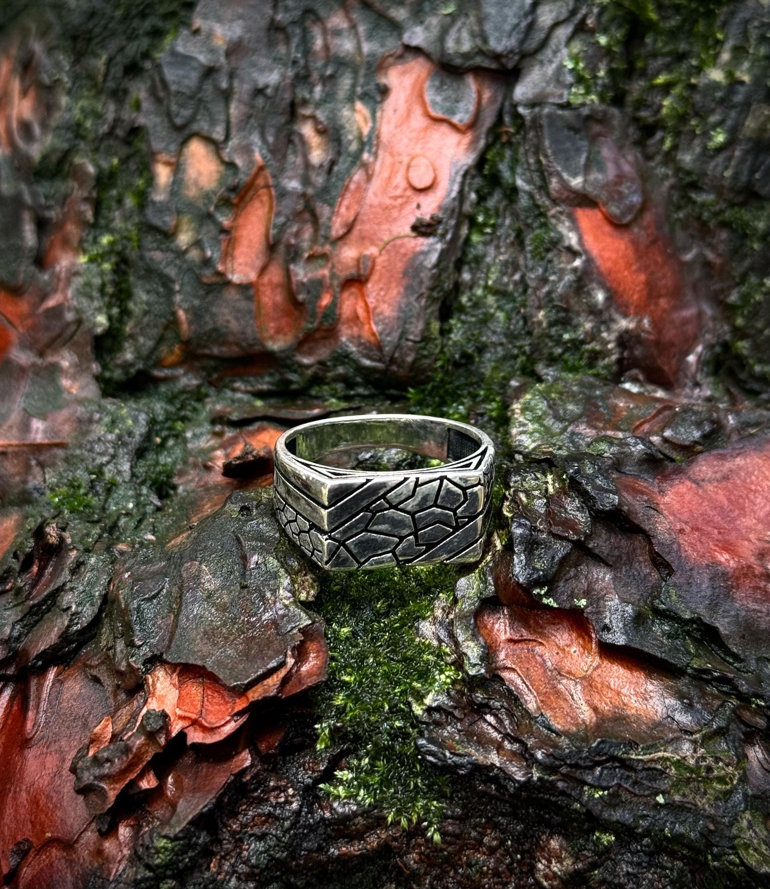 Rectangular Textured Signet Ring in 925 Sterling Silver, Cracked Geometric Design - image 4