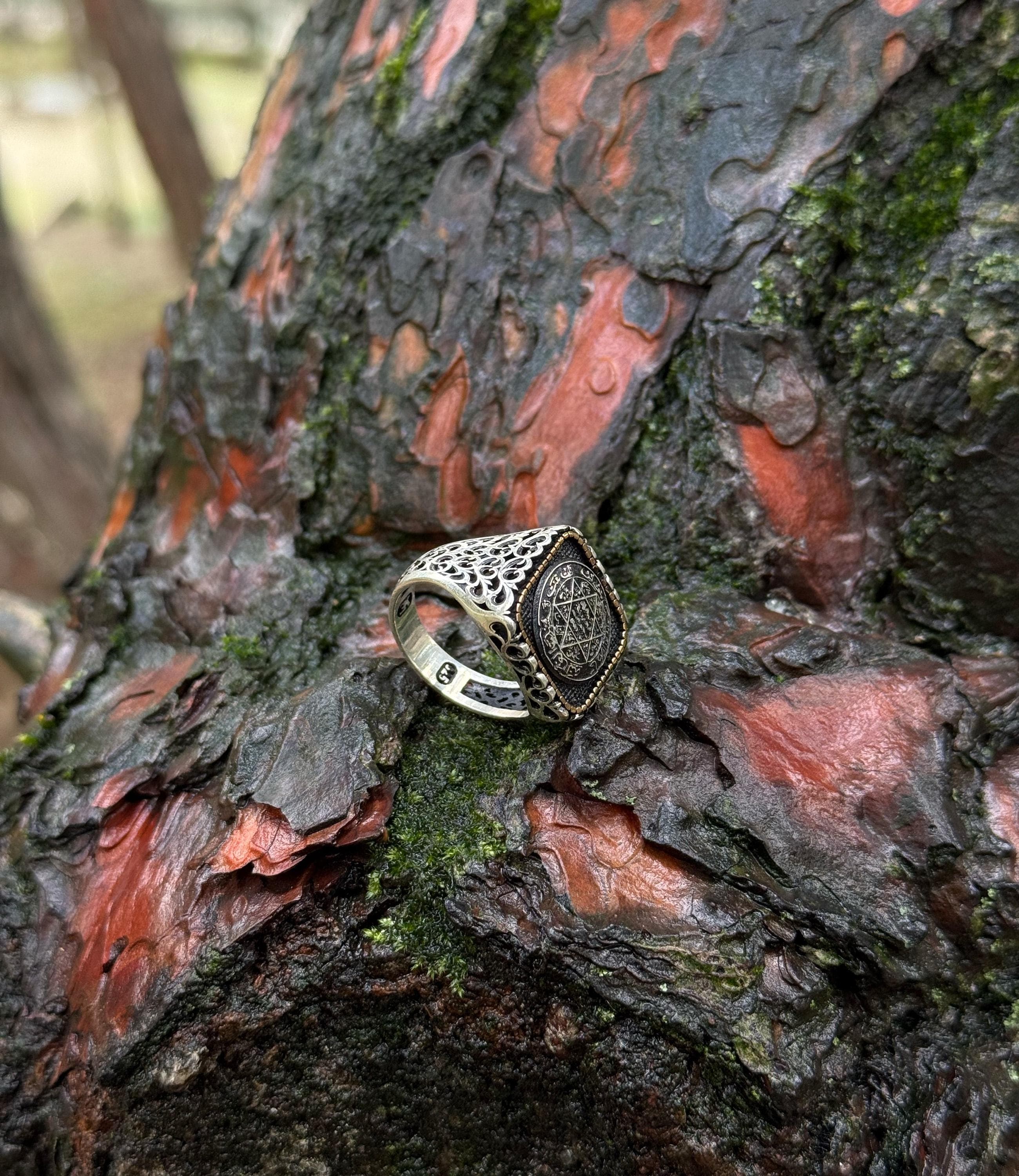 Square Hexagram Signet Ring in 925 Sterling Silver with Script Border