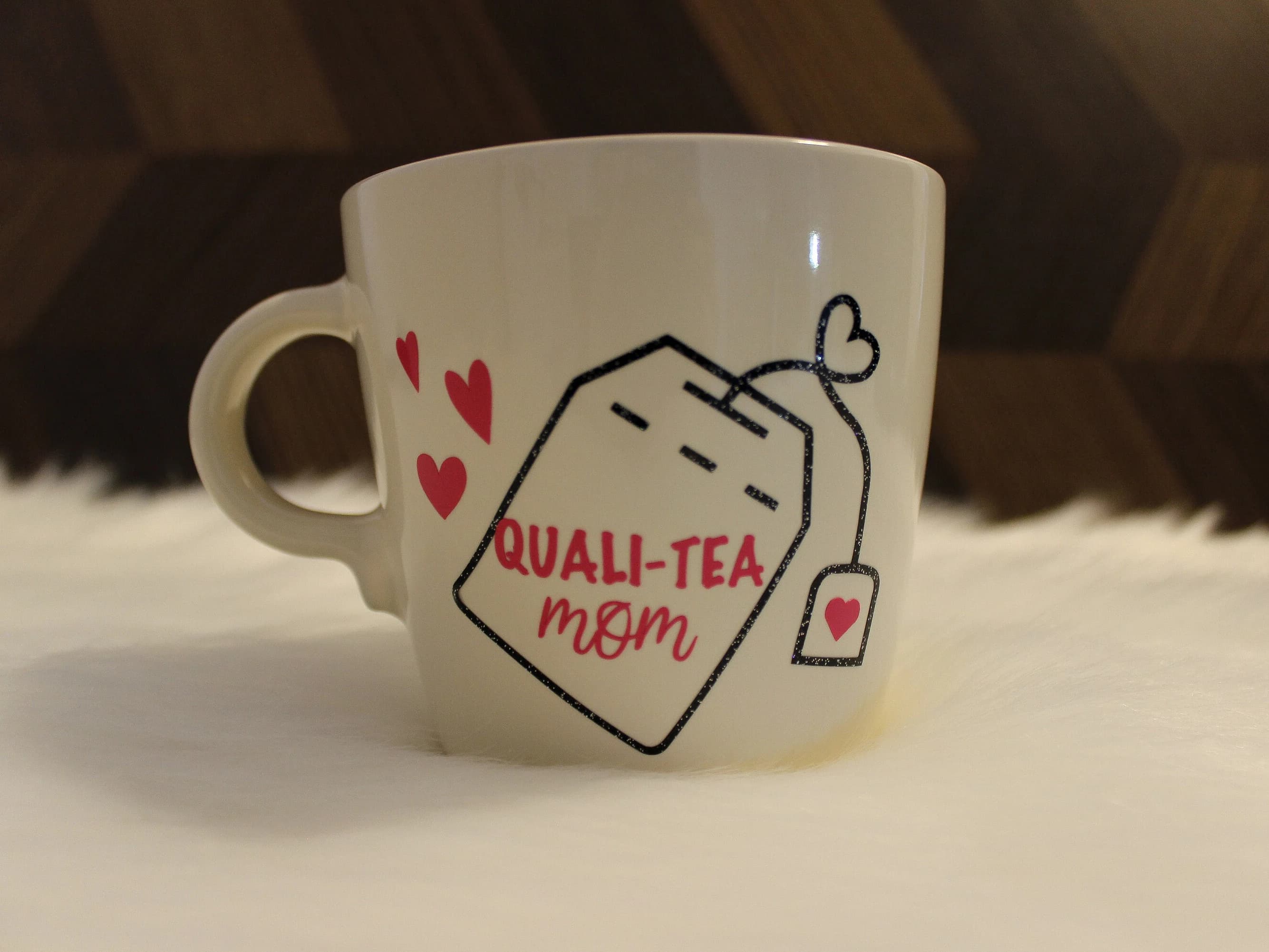 Qauli-Tea Mom 13 oz Mug | Mother's Day Gift | Tea Accessories | Vinyl Lettering Cup | Kitchenware | Gift for Mom | Parent Appreciation