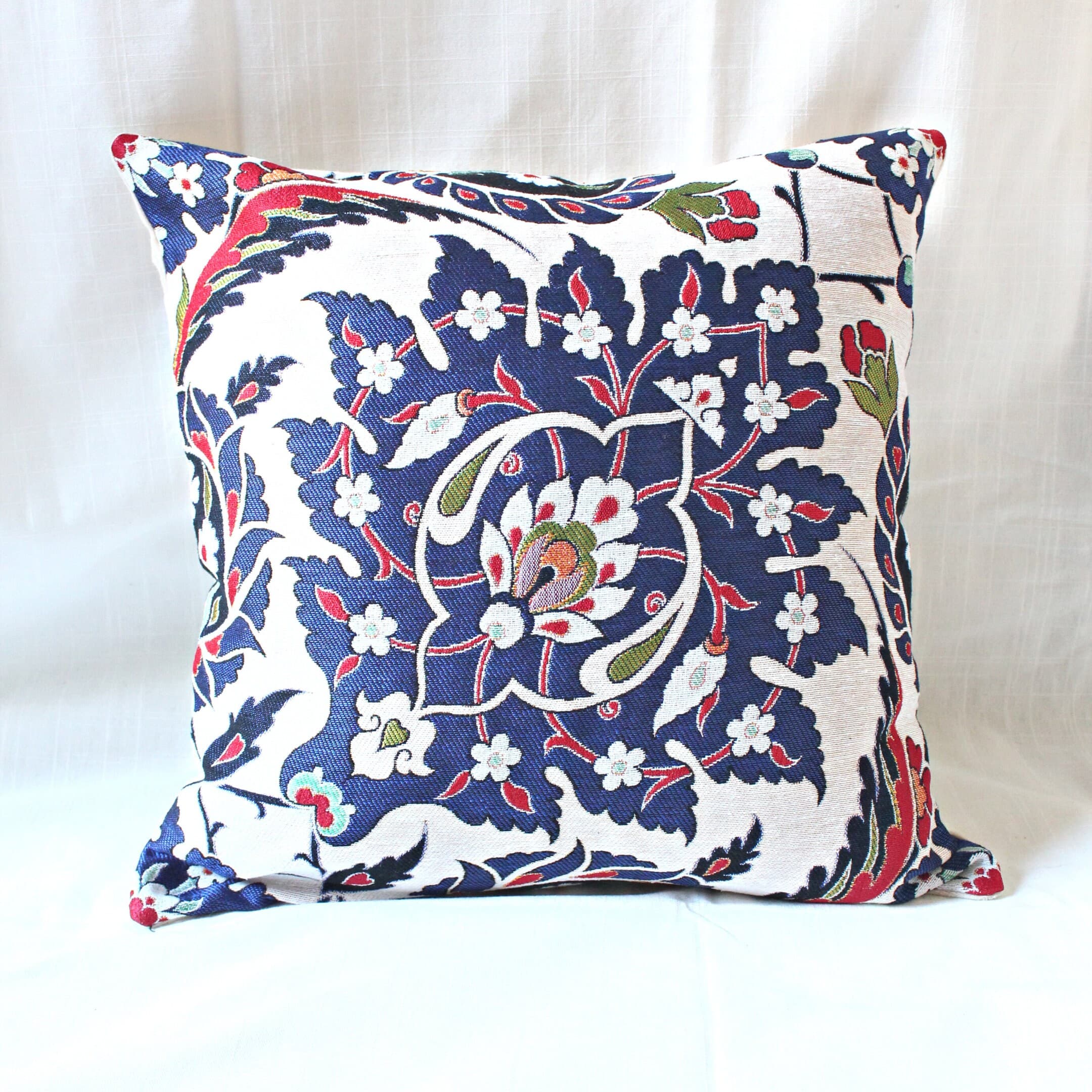 Turkish Tulip Design Pillow Covers, Arabesque, Moroccan design, Modern home, Abstract, Ottoman floral, Kilim design