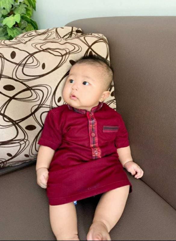 Baby boys abaya full sets for age 0-24 months maroon red checkered lis - image 3