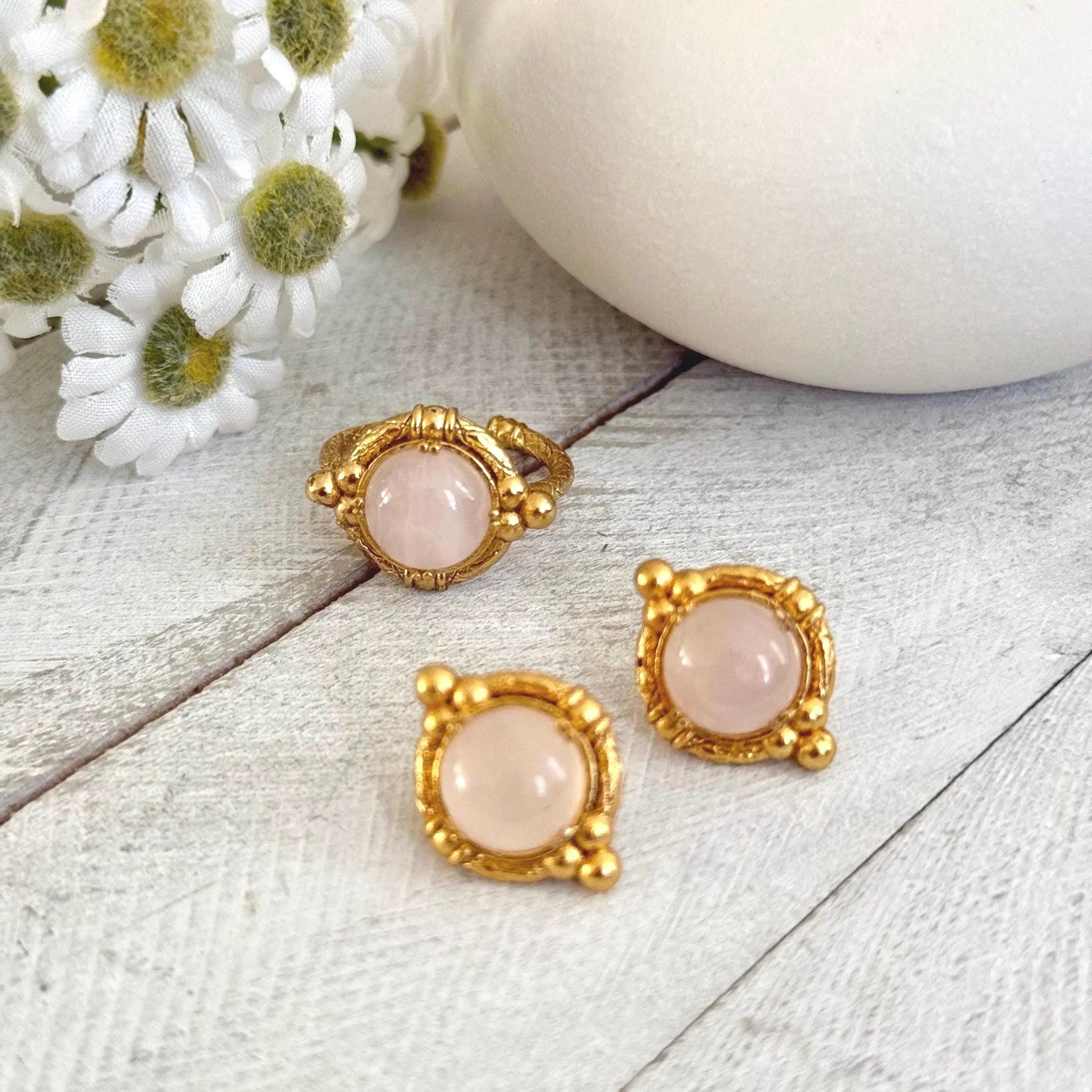 24k Goldplated Semiprecious Dome Ring - image 3