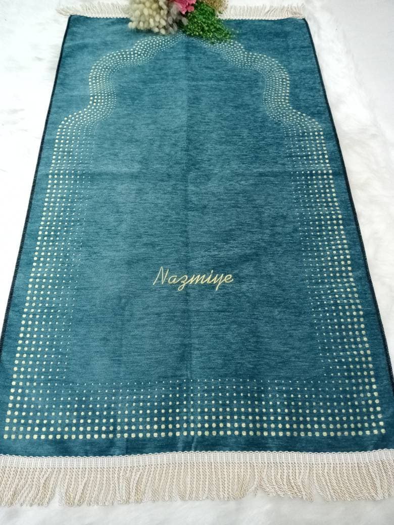 Personalized Velvet Prayer Mat Gift Set | Muslim Wedding, Eid, Graduation